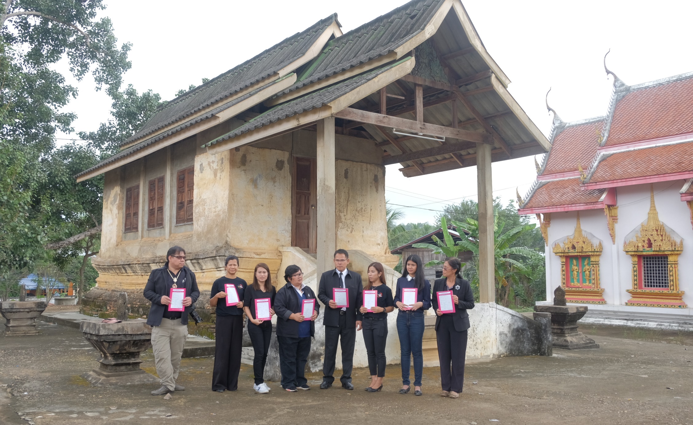 #สุโขทัย ดินแดนแห่งความสุข #วันที่12 มกราคม  2560 นายสุวิน  พึ่งเงิน  พัฒนาการจังหวัดสุโขทัย มอบหมายให้นางสาวกฤษณา  กันทะสา หัวหน้ากลุ่มงานสารสนเทศการพัฒนาชุมชน นางสาวศรันยา  วัฒนธงทอง นักวิชาการพัฒนาชุมชนชำนาญการ นางอโณทัย  แก้วกิ่ง นักวิชาการพัฒนาชุมชน