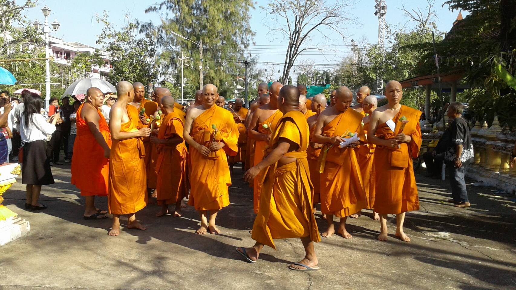 #สุโขทัย ดินแดนแห่งความสุข #เมื่อวันที่ 16  มกราคม  2560  นายสุวิน  พึ่งเงิน  พัฒนาการจังหวัดสุโขทัย ได้เข้าร่วมโครงการอุปสมบทถวายเป็นพระราชกุศลแด่พระบาทสมเด็จพระปรมินทรมหาภูมิพลอดุลยเดช ครบกำหนดสตมวาร(100วัน)ระหว่างวันที่ 15 -25มกราคม  2560 ณ วัดไทยชุมพล