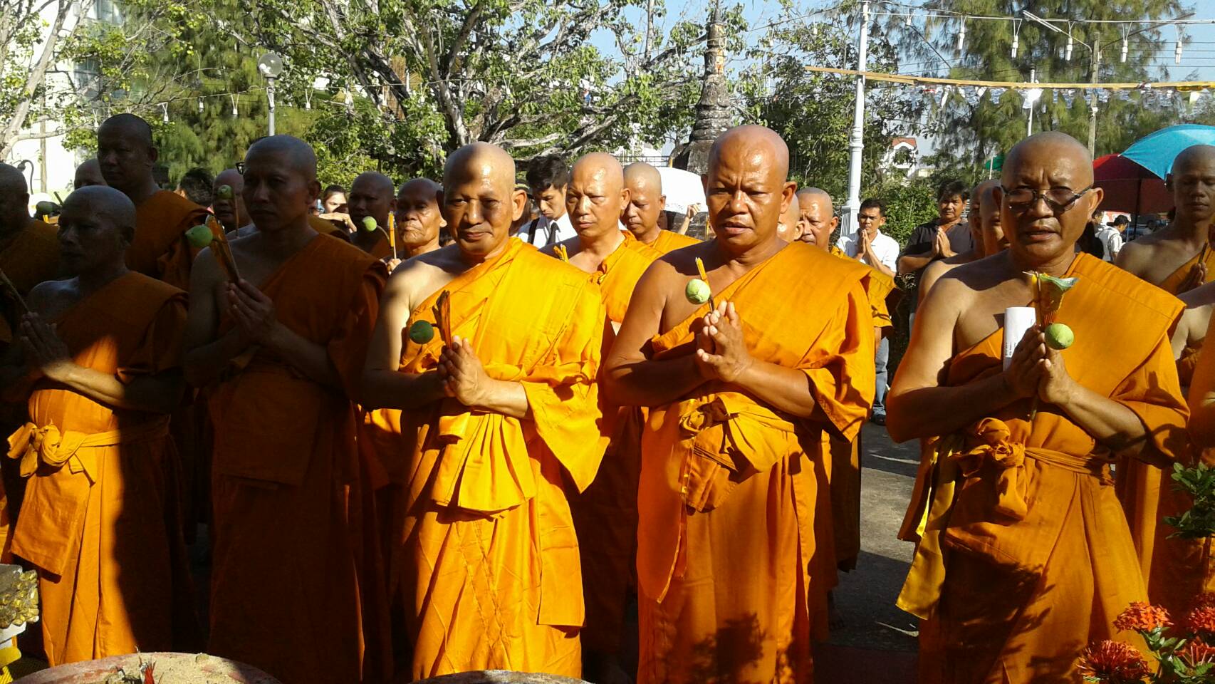 #สุโขทัย ดินแดนแห่งความสุข #เมื่อวันที่ 16  มกราคม  2560  นายสุวิน  พึ่งเงิน  พัฒนาการจังหวัดสุโขทัย ได้เข้าร่วมโครงการอุปสมบทถวายเป็นพระราชกุศลแด่พระบาทสมเด็จพระปรมินทรมหาภูมิพลอดุลยเดช ครบกำหนดสตมวาร(100วัน)ระหว่างวันที่ 15 -25มกราคม  2560 ณ วัดไทยชุมพล