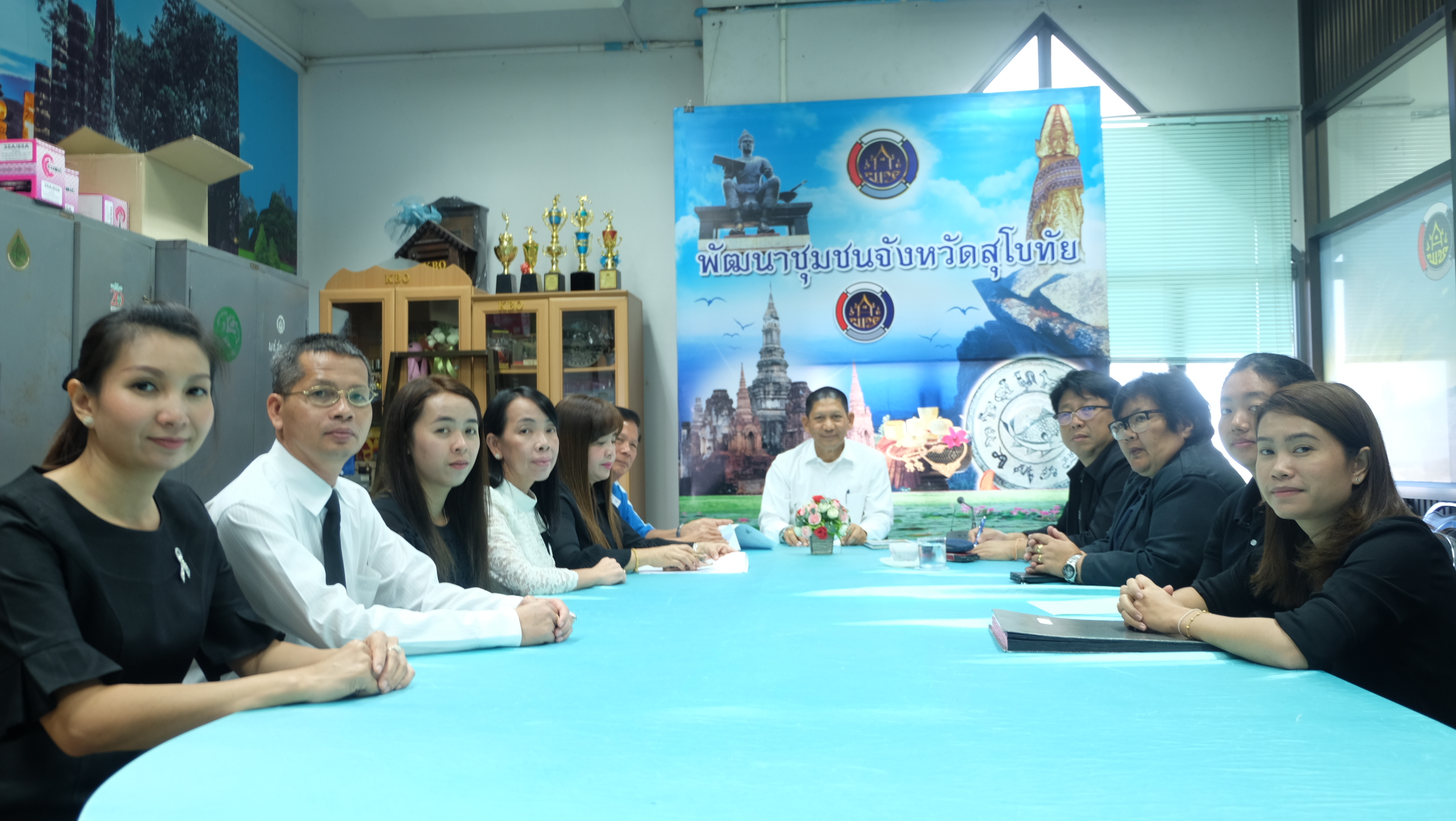 #สุโขทัย ดินแดนแห่งความสุข #วันที่ 25 มกราคม  2560 นายสุวิน  พึ่งเงิน พัฒนาการจังหวัดสุโขทัย ได้ประชุมการดำเนินกิจกรรมของ OTOP Trader จังหวัดสุโขทัย เพื่อเตรียมความพร้อมและให้ข้อเสนอแนะการในการจัดตั้ง บริษัทสุโขทัย โอทอปอินเตอร์เทรดเดอร์ จำกัด ณ ห้องประชุ