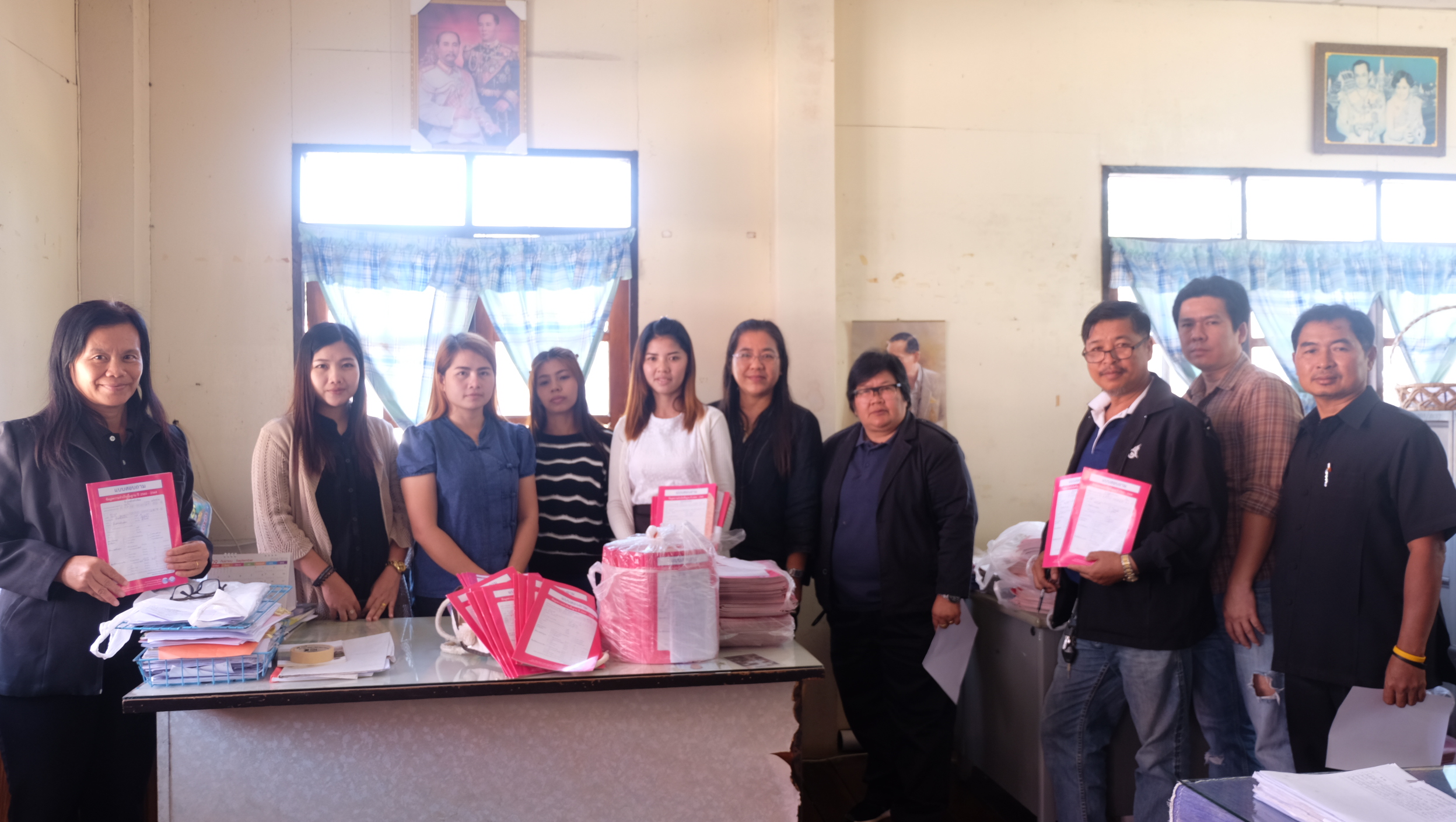 #สุโขทัย ดินแดนแห่งความสุข #วันที่ 25 มกราคม  2560 นายสุวิน  พึ่งเงิน  พัฒนาการจังหวัดสุโขทัย มอบหมายให้นางสาวกฤษณา       กันทะสา หัวหน้ากลุ่มงานสารสนเทศการพัฒนาชุมชน นางสาวศรันยา  วัฒนธงทอง นักวิชาการพัฒนาชุมชนชำนาญการ และนางอโณทัย  แก้วกิ่ง นักวิชาการพ