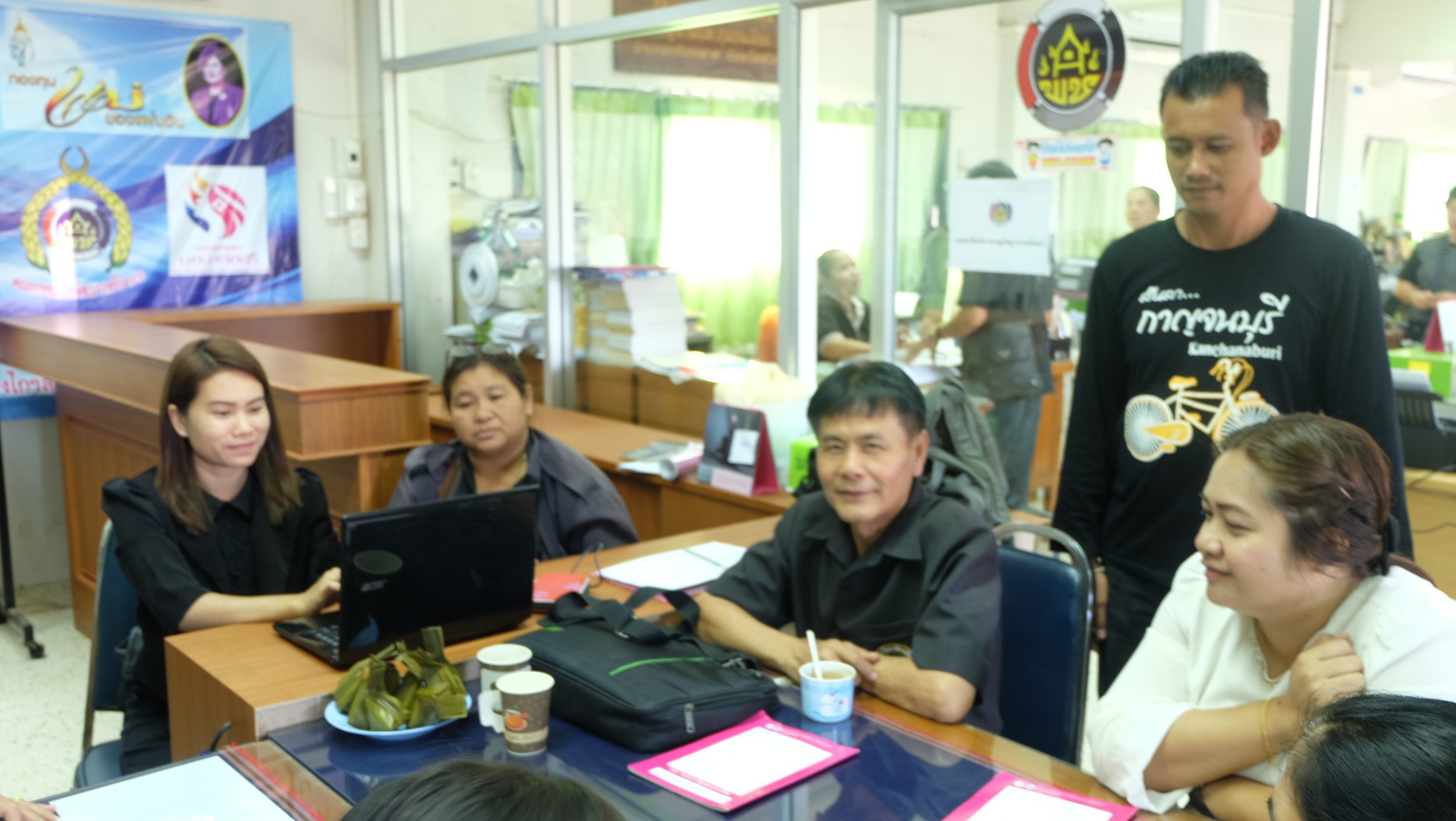 #สุโขทัย ดินแดนแห่งความสุข #วันที่ 26 มกราคม  2560 เวลา 08.30-12.00 น. นายสุวิน  พึ่งเงิน  พัฒนาการจังหวัดสุโขทัย มอบหมายให้กลุ่มงานสารสนเทศการพัฒนาชุมชนออกไปติดตาม สนับสนุน การจัดเก็บข้อมูลจปฐ. และบันทึกข้อมูลลงโปรแกรมของอำเภอกงไกรลาศ จังหวัดสุโขทัย การจ