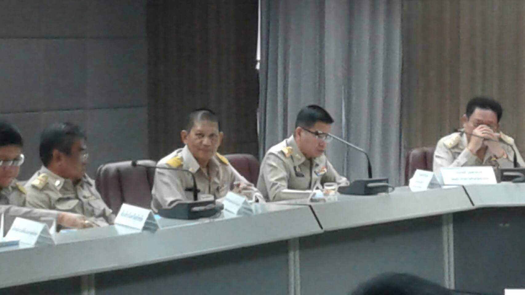 #สุโขทัย ดินแดนแห่งความสุข #วันที่ 30 มกราคม  2560 เวลา 08.45 -09.45 น. นายสุวิน  พึ่งเงิน  พัฒนาการจังหวัดสุโขทัย เข้าประชุมหัวหน้าส่วนราชการสังกัดกระทรวงมหาไทย และนายอำเภอทุกอำเภอ ประจำเดือนมกราคม 2560 ณ ห้องประชุมศรีนคร ศาลากลางจังหวัดสุโขทัย ชั้น 3 โ