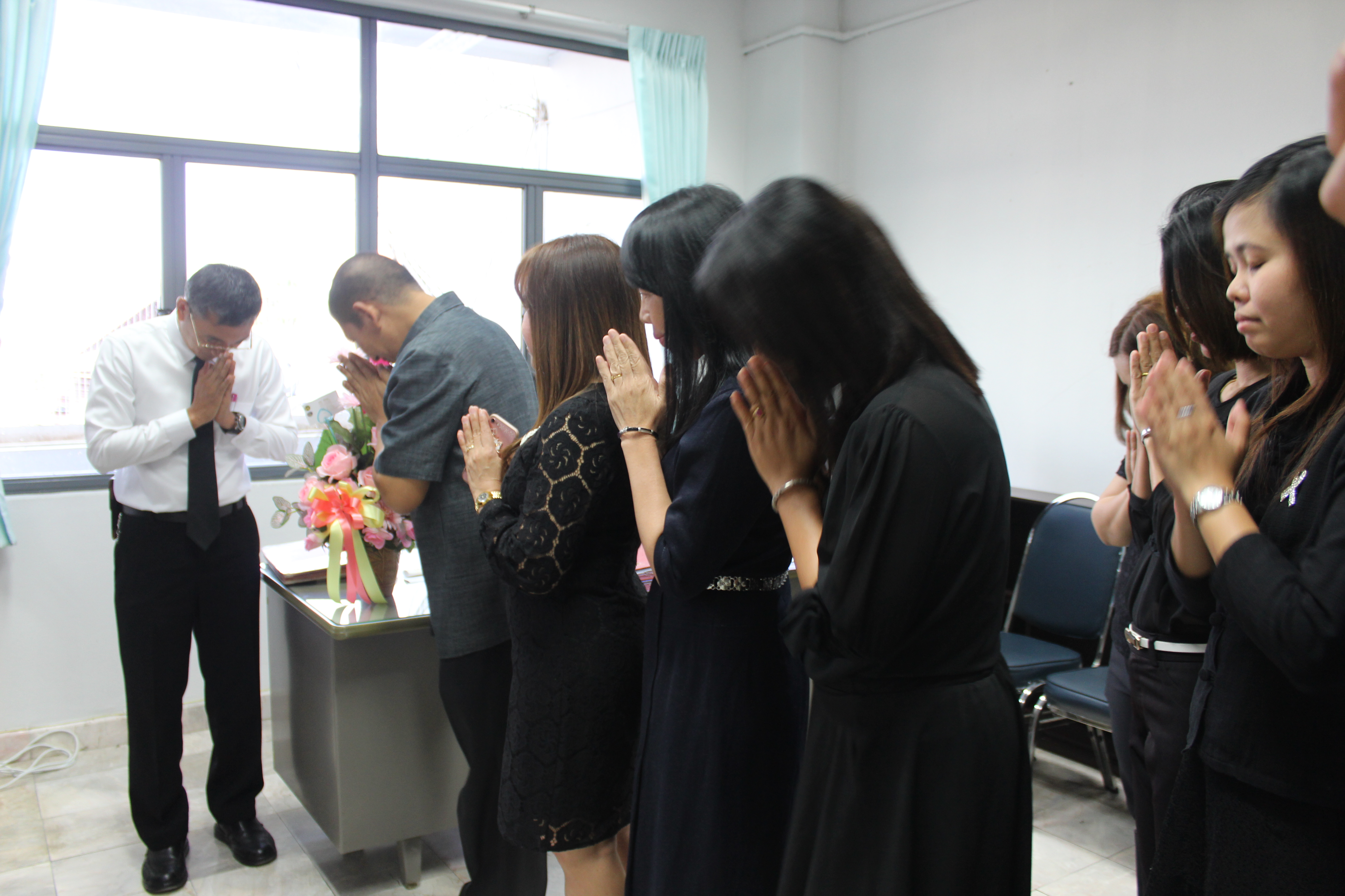 #สุโขทัย ดินแดนแห่งความสุข #เมื่อวันที่ 31  มกราคม  2560 เวลา 14.00 น. นายสุวิน  พึ่งเงิน พัฒนาการจังหวัดสุโขทัย พร้อมด้วยเจ้าหน้าที่พัฒนาชุมชนได้เข้าแสดงความยินดีกับหัวหน้าสำนักงานจังหวัดสุโขทัยคนใหม่ ณ สำนักงานจังหวัดสุโขทัย