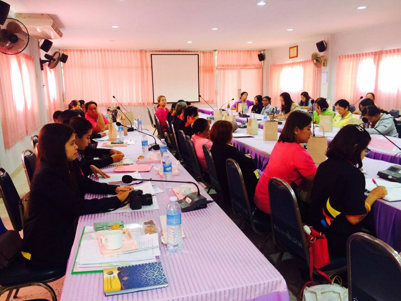 #สุโขทัย ดินแดนแห่งความสุข#ลงพื้นที่คัดเลือกผู้จัดเก็บข้อมูล ผู้บันทึกข้อมูล และอบต./เทศบาลตำบลใช้ประโยชน์จากข้อมูล จปฐ.ดีเด่น อ.ศรีสัชนาลัย