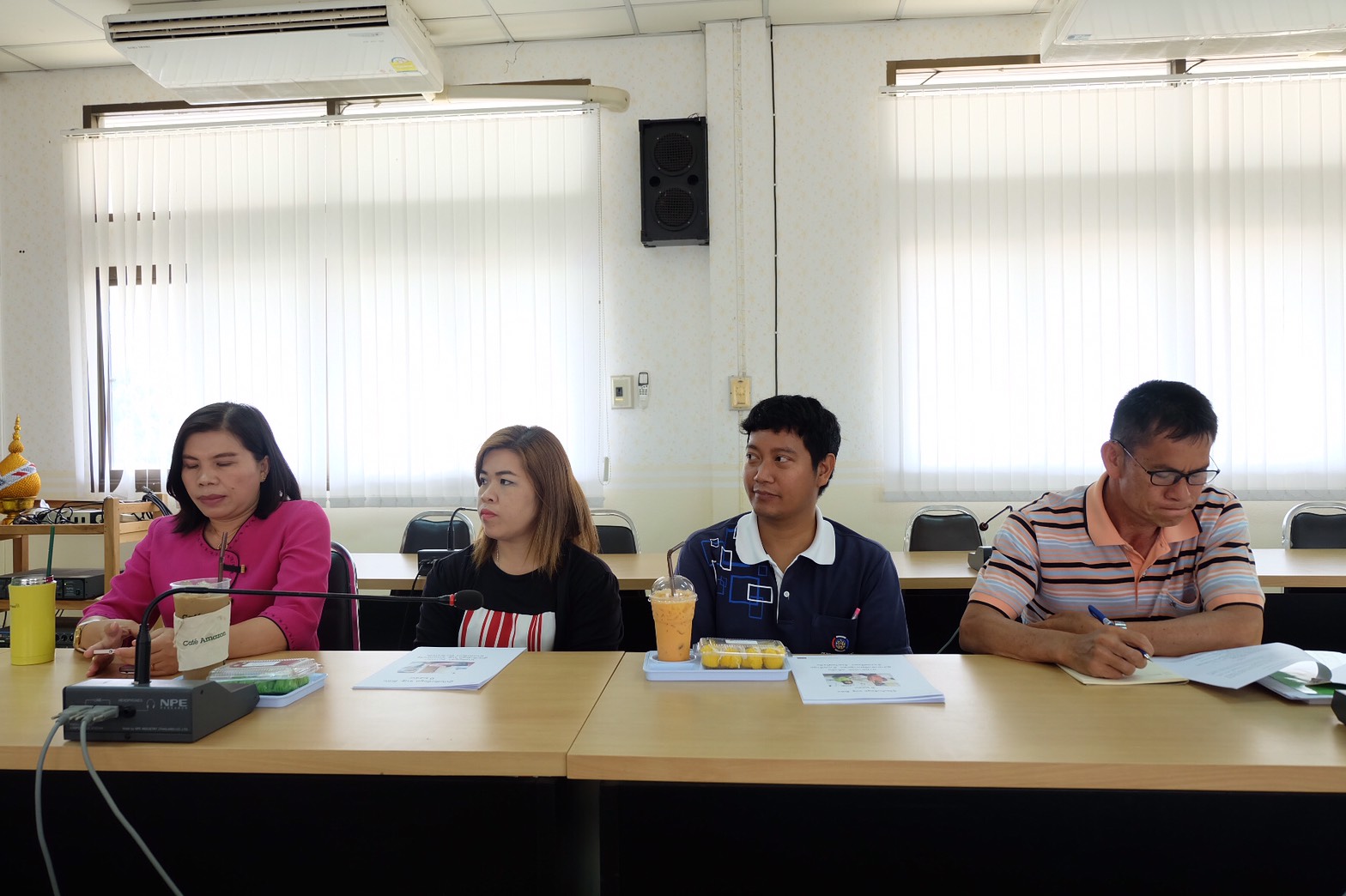 #สุโขทัย ดินแดนแห่งความสุข# ติดตามสนับสนุนและให้กำลังใจการจัดเวทีที่ 2 ประชาคมวิเคราะห์ข้อมูลและปรับแผนชุมชน ตามโครงการขับเคลื่อนการพัฒนาตามปรัชญาเศรษฐกิจพอเพียงภาคการเกษตรและชนบท ม.1 ต.กง อ.กงไกรลาศ จ.สุโขทัย