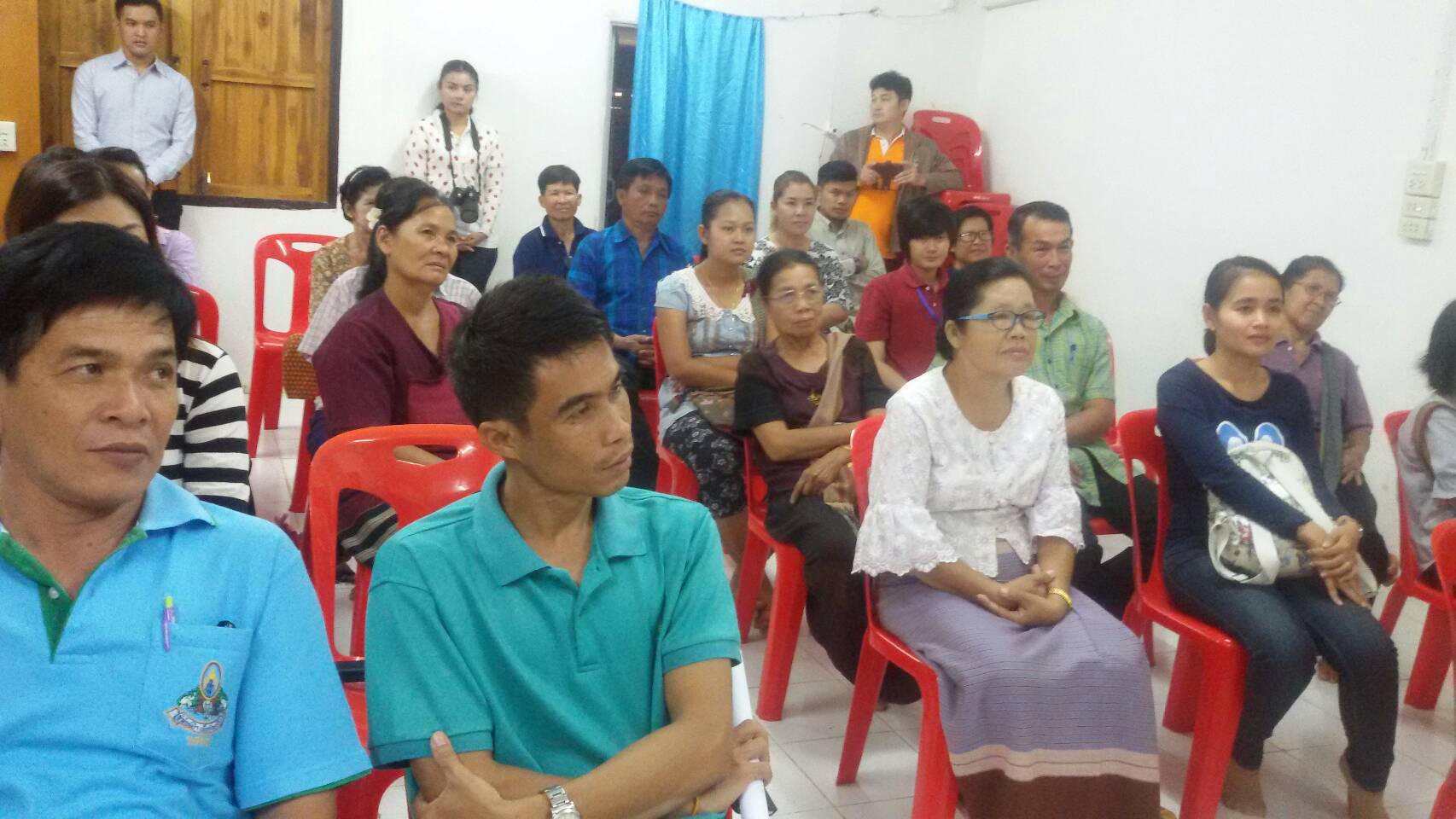 #สุโขทัย ดินแดนแห่งความสุข#วันที่ 23 กันยายน  2559 นางสาวกฤษณา  กันทะสา หัวหน้ากลุ่มงานสารสนเทศการพัฒนาชุมชน ร่วมดำเนินการเตรียมพื้นที่ตามนโยบายการพัฒนาเศรษฐกิจฐานรากให้มั่นคง มั่งคั่งและยั่งยืนของรัฐบาลเพื่อเข้าสู่การส่งเสริมการท่องเที่ยวโดยชุมชน บ้านนา