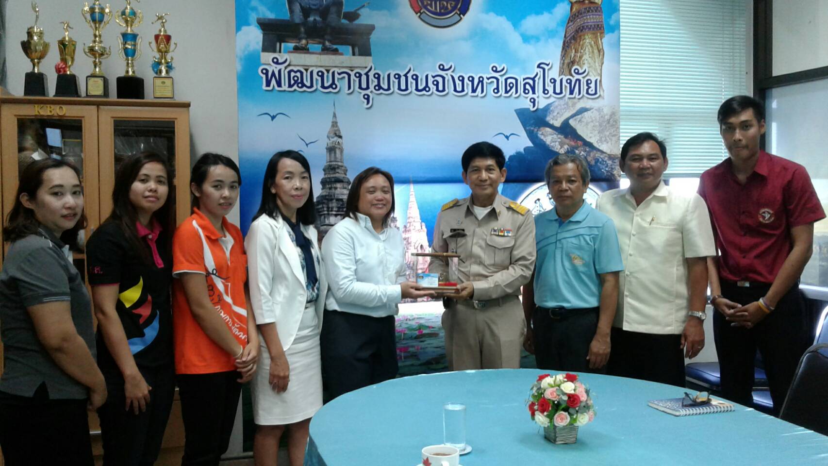 #สุโขทัย ดินแดนแห่งความสุข#นายสุวิน  พึ่งเงิน  พัฒนาการจังหวัดสุโขทัยได้ต้อนรับ ดร.นิสาพร  วัฒนศัพท์ อาจารย์คณะสังคมศาสตร์จากมหาวิทยาลัยนเรศวรพิษณุโลกซึ่งมานิเทศนักศึกษาฝึกงานสำนักงานพัฒนาชุมชนจังหวัดสุโขทัย