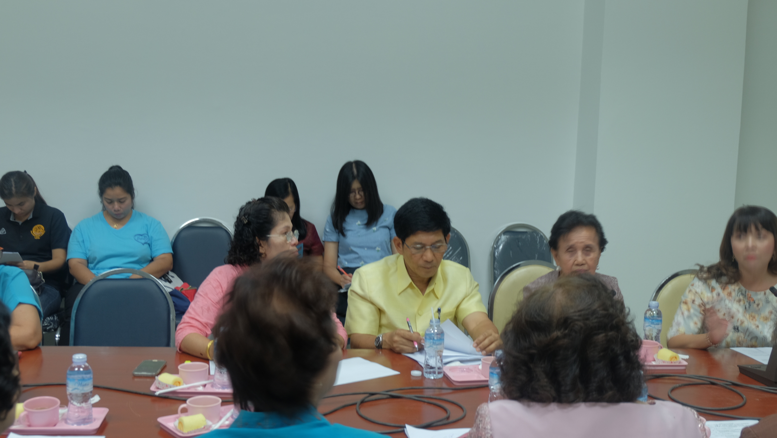 #สุโขทัย ดินแดนแห่งความสุข#วันที่ 30 กันยายน  2559 นายสุวิน  พึ่งเงิน  พัฒนาการจังหวัดสุโขทัย เข้าประชุมการจัดงาน กาลาร์ดิเนอร์ “ราตรีสานสายใยผ้า สานคุณค่าสตรีศรีสุโขทัย” ณ ห้องประชุมศรีสัชนาลัย ชั้น 5 ศาลากลางจังหวัดสุโขทัย โดยมีนายรณชัย จิตรวิเศษ รองผู้