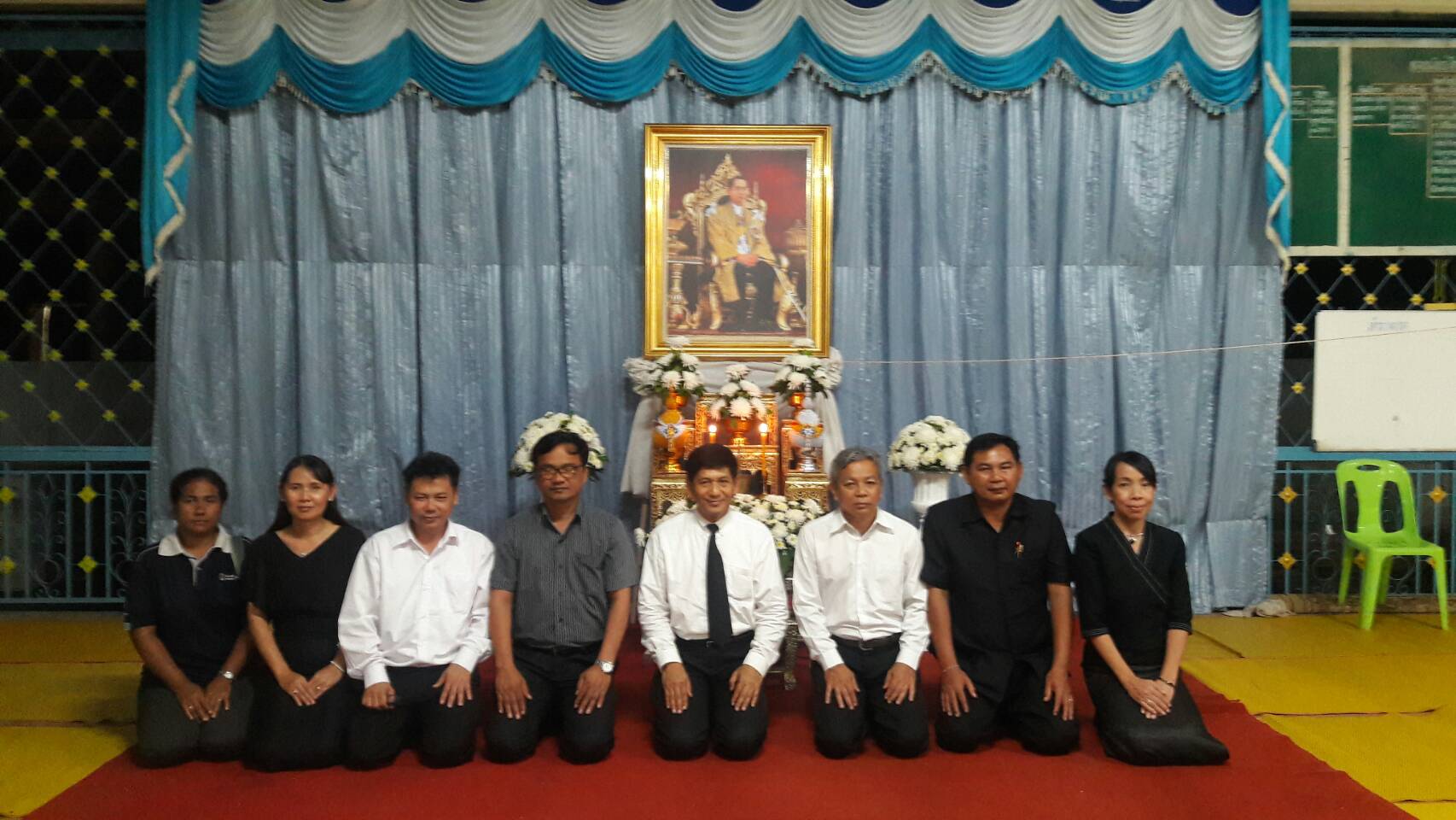 #สุโขทัย ดินแดนแห่งความสุข #วันที่ 17 ตุลาคม 2559 เวลา 19.00 น. นายสุวิน พึ่งเงิน พัฒนาการจังหวัดสุโขทัย พร้อมด้วย นายประนทต์ ปัจฉิม หัวหน้ากลุ่มงานส่งเสริมฯ นายบรรพจน์ จันทร์งาม พัฒนาการอำเภอเมืองสุโขทัย พร้อมด้วยข้าราชการในสังกัดสำนักงานพัฒนาชุมชน ร่วม