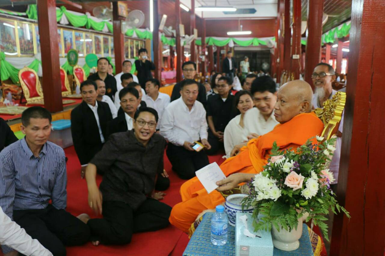 #สุโขทัย ดินแดนแห่งความสุข #เมื่อวาน วันที่ 30 ตุลาคม 2559 เวลา 9.00 น. นายสุวิน พึ่งเงิน พัฒนาการจังหวัดสุโขทัย ร่วมทอดกฐินสามัคคี ที่วัดหลวงพ่อทุเรียน อ.คีรีมาศ จ.สุโขทัย