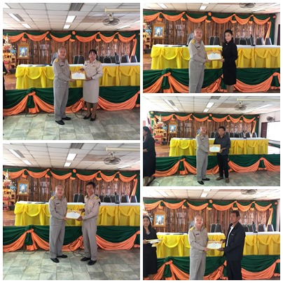 #สุโขทัย ดินแดนแห่งความสุข #วันที่ 2 พฤศจิกายน 2559  สำนักงานพัฒนาชุมชนอำเภอเมืองสุโขทัย เชิญท่าน วิเชียร อนุสาสนนันท์ นายอำเภอเมืองสุโขทัย มอบใบประกาศผู้ผ่านมาตรฐานการพัฒนาชุมชน(มชช.)ปี 2559 จำนวน 9 หน่วยนับ และใบประกาศผู้ได้รับการคัดสรร OTOP จำนวน 14ราย