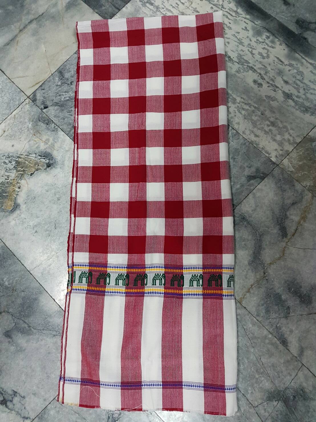 #สุโขทัย ดินแดนแห่งความสุข #จังหวัดสุโขทัยมีผู้ผลิต ผู้ประกอบการ OTOP ที่สนใจเข้าร่วมโครงการ “ผ้าขาวม้าทัองถิ่น หัตถศิลป์ไทย”จำนวน 3 ราย ดังนี้  นายมนตรี  เกื้อกูล  กลุ่มทอผ้าและตัดเย็บบ้านหาดเสี้ยว (นางสุจินต์ โพธิวิจิตร) กลุ่มหัตถกรรมพื้นบ้านโบราณหาดเสี