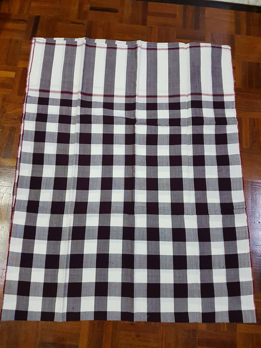 #สุโขทัย ดินแดนแห่งความสุข #จังหวัดสุโขทัยมีผู้ผลิต ผู้ประกอบการ OTOP ที่สนใจเข้าร่วมโครงการ “ผ้าขาวม้าทัองถิ่น หัตถศิลป์ไทย”จำนวน 3 ราย ดังนี้  นายมนตรี  เกื้อกูล  กลุ่มทอผ้าและตัดเย็บบ้านหาดเสี้ยว (นางสุจินต์ โพธิวิจิตร) กลุ่มหัตถกรรมพื้นบ้านโบราณหาดเสี