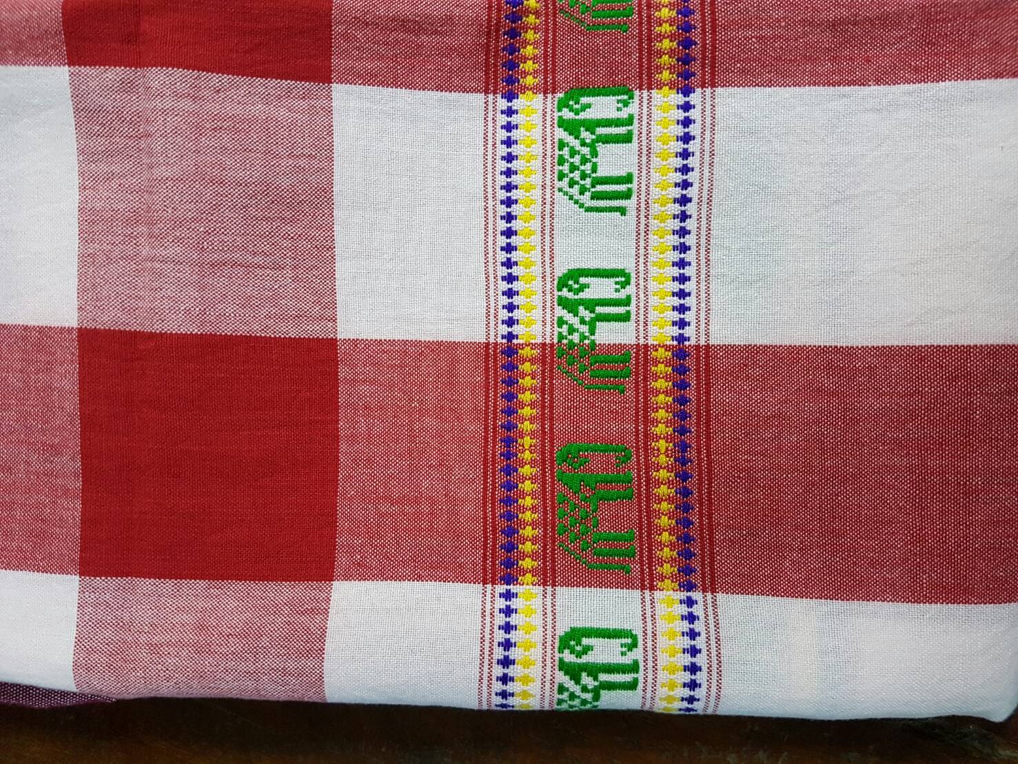 #สุโขทัย ดินแดนแห่งความสุข #จังหวัดสุโขทัยมีผู้ผลิต ผู้ประกอบการ OTOP ที่สนใจเข้าร่วมโครงการ “ผ้าขาวม้าทัองถิ่น หัตถศิลป์ไทย”จำนวน 3 ราย ดังนี้  นายมนตรี  เกื้อกูล  กลุ่มทอผ้าและตัดเย็บบ้านหาดเสี้ยว (นางสุจินต์ โพธิวิจิตร) กลุ่มหัตถกรรมพื้นบ้านโบราณหาดเสี