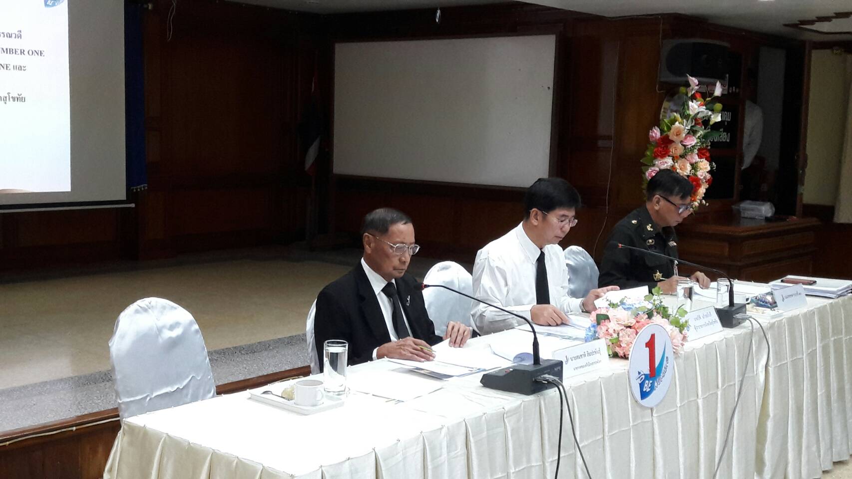 #สุโขทัย ดินแดนแห่งความสุข #วันที่ 4 พฤศจิกายน  2559 นายสุวิน  พึ่งเงิน  พัฒนาการจังหวัดสุโขทัย มอบหมายให้นางสายหยุด แสงดาว นักวิชการพัฒนาชุมชนชำนาญการ ได้เข้าร่วมประชุมเตรียมการรับเสด็จทูลกระหม่อมหญิงอุบลรัตน์ฯ ณ ห้องประชุมโรงเรียนเทศบาลสวรรคโลก อำเภอสวร