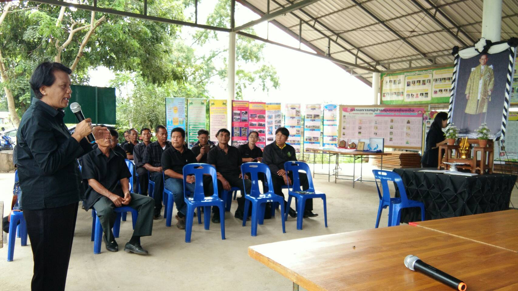 #สุโขทัย ดินแดนแห่งความสุข #นางบังเอิญ  เพชระบูรณิน  พัฒนาการอำเภอสวรรคโลก  พร้อมด้วยทีมงานพัฒนาชุมชนอำเภอสวรรคโลก  ได้นำคณะกรรมการเครือข่ายกองทุนแม่ของแผ่นดินอำเภอสวรรคโลก  เข้ารับฟังการบรรยาย แลกเปลี่ยนเรียนรู้ ประสบการณ์ การดำเนินงานกองทุนแม่ของแผ่นดิ