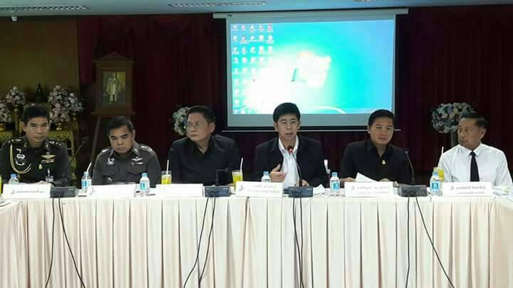 #สุโขทัย ดินแดนแห่งความสุข #วันที่ 15 พฤศจิกายน 2559 นายสุวิน  พึ่งเงิน  พัฒนาการจังหวัดสุโขทัย มอบหมายให้นางสายหยุด  แสงดาว นักวิชาการพัฒนาชุมชนชำนาญการ ประชุมเตรียมรับเสด็จทูลกระหม่อมหญิงอุบลรัตนราชกัลยา สิริวัฒนาพรรณวดี ณ ห้องประชุมสำนักงานเทศบาลเมือง