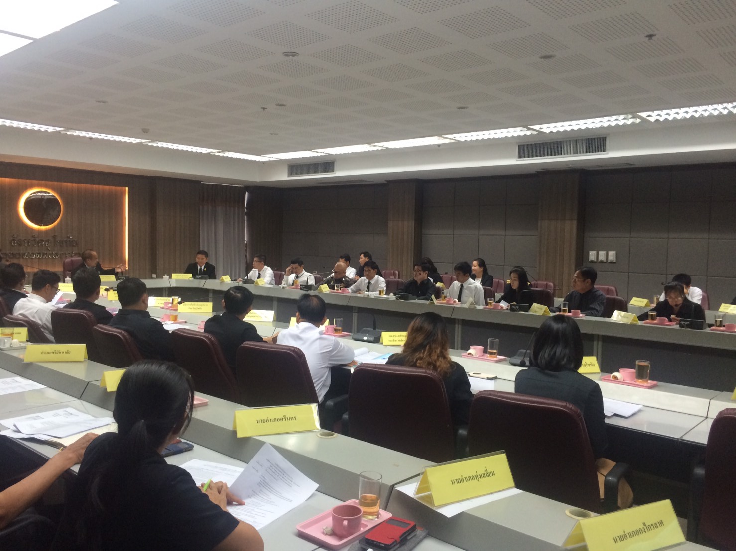 #สุโขทัย ดินแดนแห่งความสุข #นายสุวิน พึ่งเงิน พัฒนาการจังหวัดสุโขทัย เข้าร่วมประชุมรับการตรวจของผู้ตรวจราชการกระทรวงมหาดไทย เขตที่ 17  
นายกาศพล แก้วประพาฬ  โดยได้ชี้แจงเรื่องการขับเคลื่อนโครงการเศรษฐกิจฐานรากและประชารัฐ การจัดตั้งบริษัทประชารัฐรักสามัค