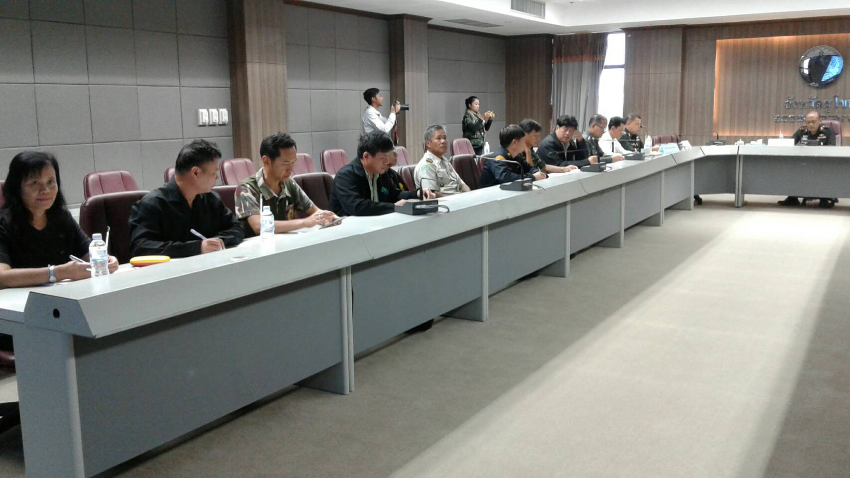 #สุโขทัย ดินแดนแห่งความสุข #วันที่  16  ธันวาคม  2559  นายสุวิน  พึ่งเงิน  พัฒนาการจังหวัดสุโขทัย มอบหมายให้นางอโณทัย  แก้วกิ่ง  นักวิชาการพัฒนาชุมชนชำนาญการเข้าประชุมคณะศปป.4กอ.รมน.ติดตามการปฏิบัติงานตามแผนแม่บทฯกอ.รมน.จังหวัดส.ท.พร้อมทั้งร่วมให้การต้อน