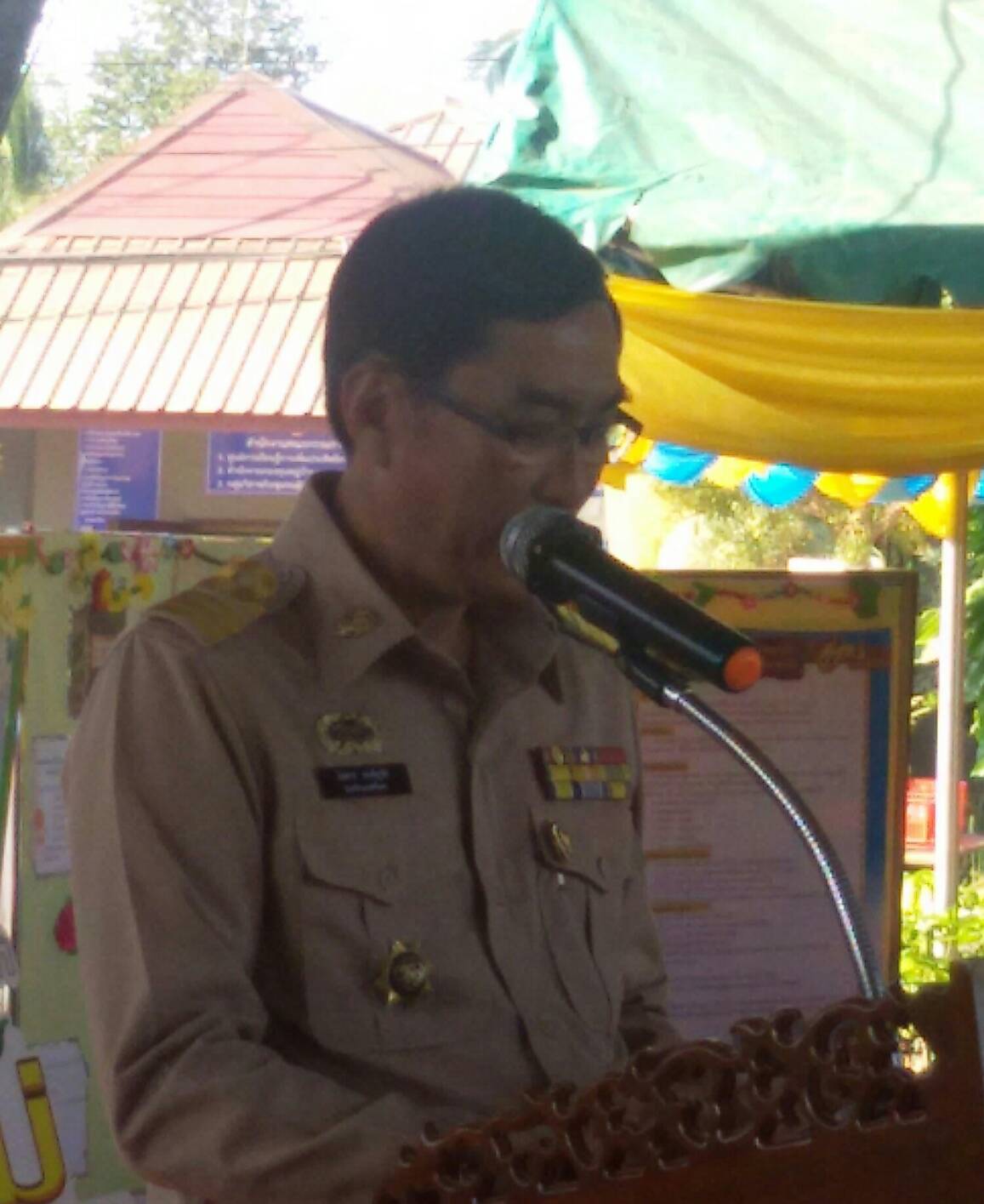 #สุโขทัย ดินแดนแห่งความสุข #วันที่ 21 ธันวาคม  2559 เวลา 08.30 น. – 16.30 น.   นายสุวิน  พึ่งเงิน  พัฒนาการจังหวัดสุโขทัย มอบหมายให้นางสาวกฤษณา  กันทะสา หัวหน้ากลุ่มงานสารสนเทศการพัฒนาชุมชน ได้เป็นคณะกรรมการประกวดผู้ใหญ่บ้านยอดเยี่ยมปี2560บ้านคลองต่างม1..