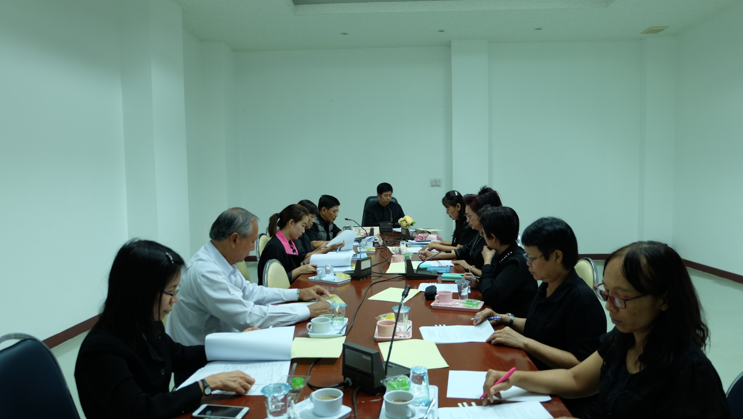 #สุโขทัย ดินแดนแห่งความสุข #วันที่ 21 ธันวาคม  2559 เวลา 13.00 น.  นายปิติ  แก้วสลับสี  ผู้ว่าราชการจังหวัดสุโขทัย เป็นประธานในการประชุมคณะกรรมการบริหารกองทุนพัฒนาเด็กชนบท ในพระราชูปถัมภ์สมเด็จพระเทพรัตนราชสุดาฯสยามบรมราชกุมารี จังหวัดสุโขทัย ณ ห้องประชุม