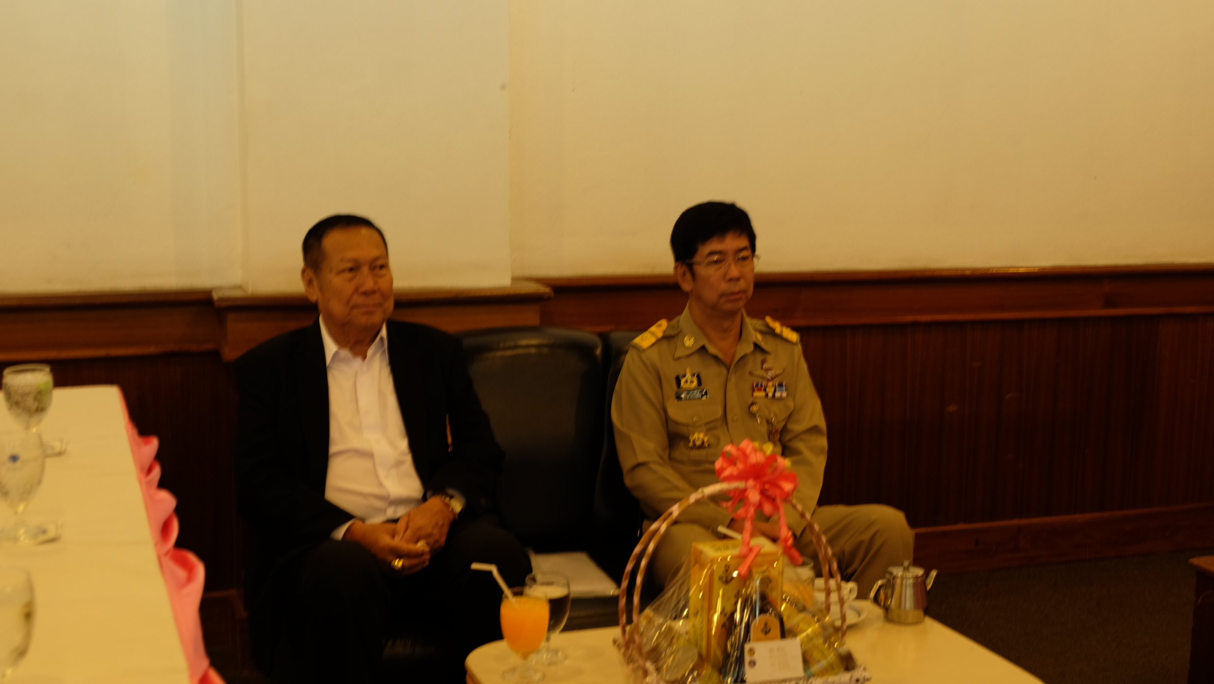 #สุโขทัย ดินแดนแห่งความสุข #วันที่  ๒๒ ธันวาคม  ๒๕๕๙  เวลา ๐๙.๐๐ น. นายปิติ  แก้วสลับสี  ผู้ว่าราชการจังหวัดสุโขทัย ได้มาเป็นประธานในการประชุมเชิงปฏิบัติการเพิ่มศักยภาพคณะอนุกรรมการหนึ่งตำบลหนึ่งผลิตภัณฑ์จังหวัดสุโขทัย ณ ห้องประชุมศรีนคร โรงแรมไพลิน อ.เม