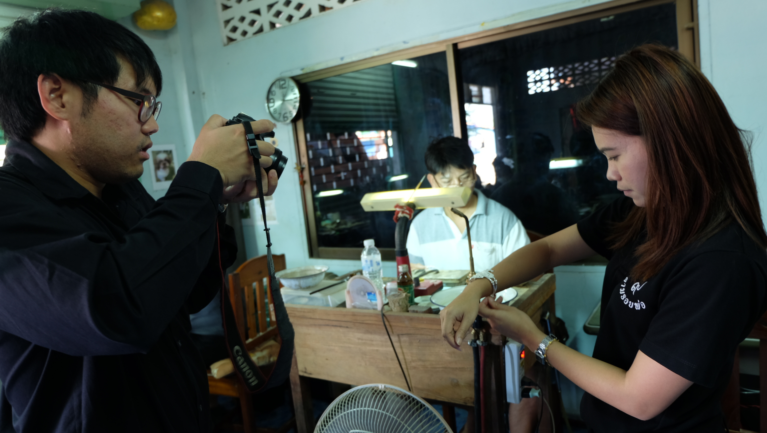 #สุโขทัย ดินแดนแห่งความสุข #วันที่ 28 ธันวาคม  2559 เวลา 13.00 น. นายสุวิน  พึ่งเงิน  พัฒนาการจังหวัดสุโขทัย มอบหมายให้นางสาวศรันยา  วัฒนธงทอง นักวิชาการพัฒนาชุมชนชำนาญการ และนางอโณทัย  แก้วกิ่ง นักวิชาการพัฒนาชุมชนชำนาญการ พร้อมด้วยเจ้าหน้าที่สาธารณสุขอำ