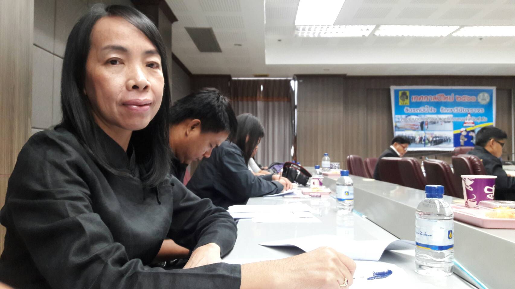 #สุโขทัย ดินแดนแห่งความสุข #   เมื่อวันอังคารที่ 3 มกราคม 2560 เวลา 08.30 น. นายสุวิน พึ่งเงิน พัฒนาการจังหวัดสุโขทัย มอบหมายให้ นางเพ็ญนภา พุ่มสิโล นักจัดการงานทั่วไปชำนาญการ ร่วมประชุมติดตามและประเมินผลการป้องกันและลดอุบัติเหตุทางถนนช่วงเทศกาลปีใหม่ 256