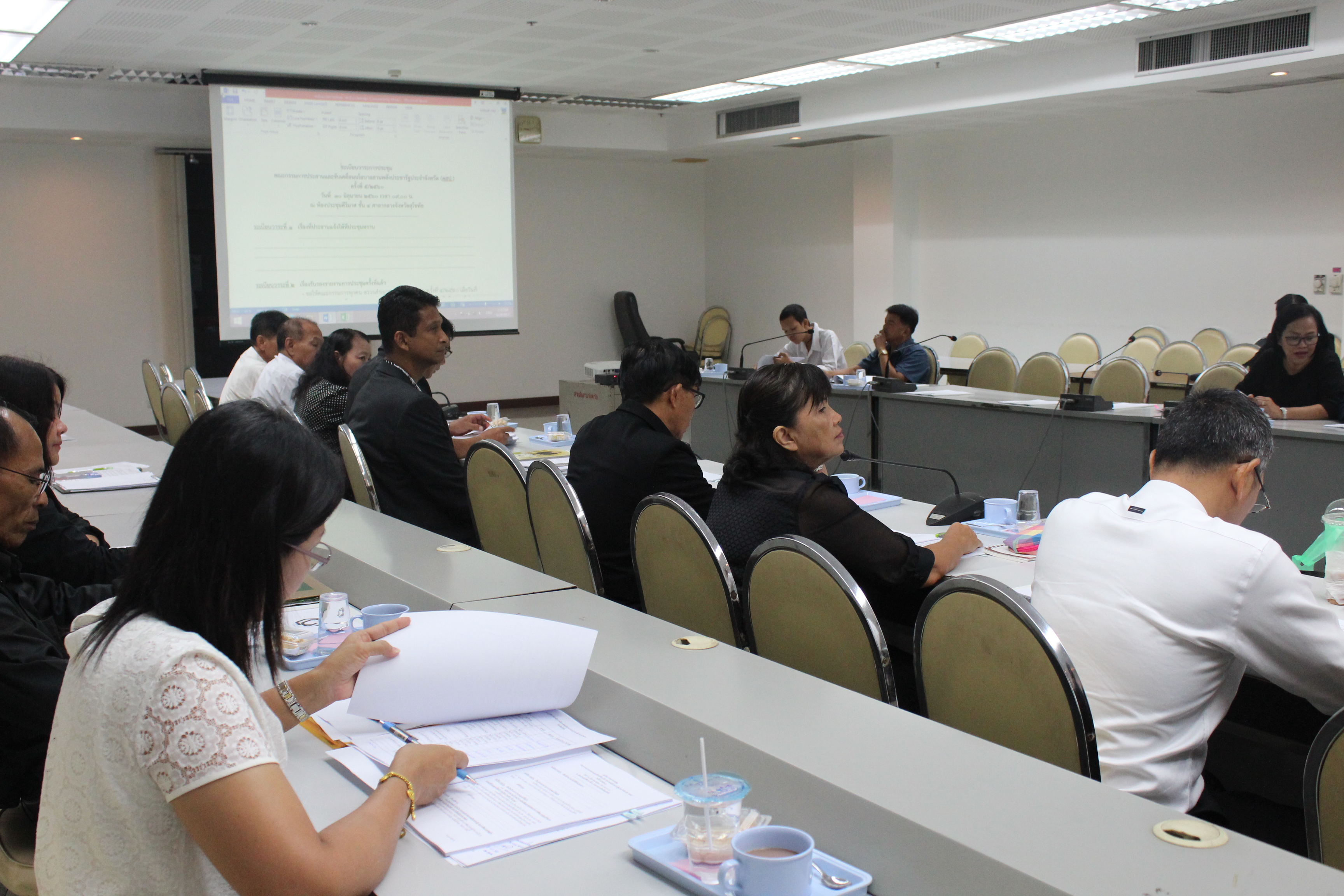 จังหวัดสุโขทัยจัดการประชุมคณะกรรมการประสานและขับเคลื่อนนโยบายสานพลังประชารัฐประจำจังหวัด (คสป.) ครั้งที่ 5/2560