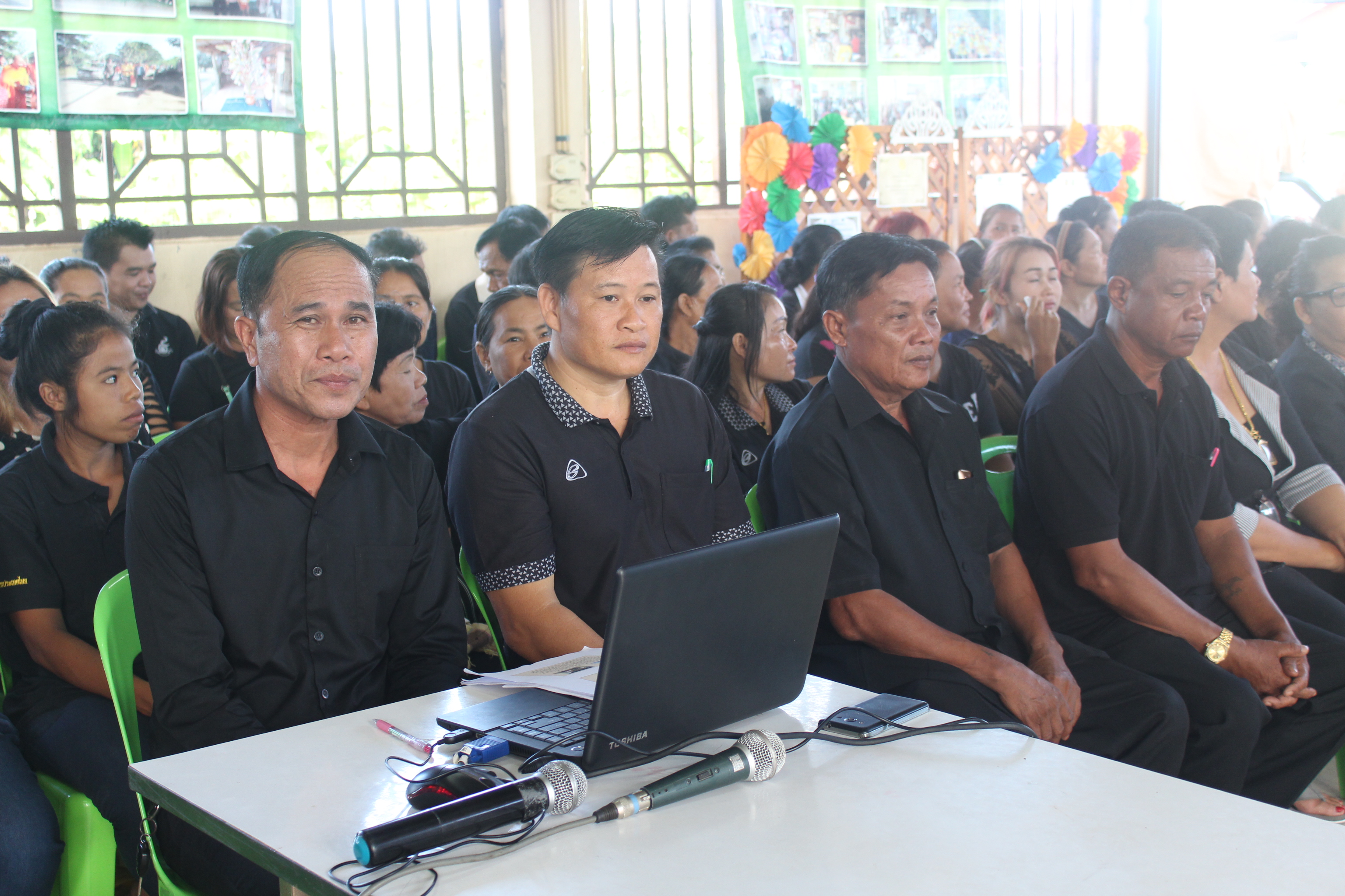 การคัดสรรกิจกรรมหมู่บ้านเศรษฐกิจพอเพียง “อยู่เย็น เป็นสุข” ดีเด่นระดับจังหวัด ประจำปี 2560 อ.กงไกรลาศ