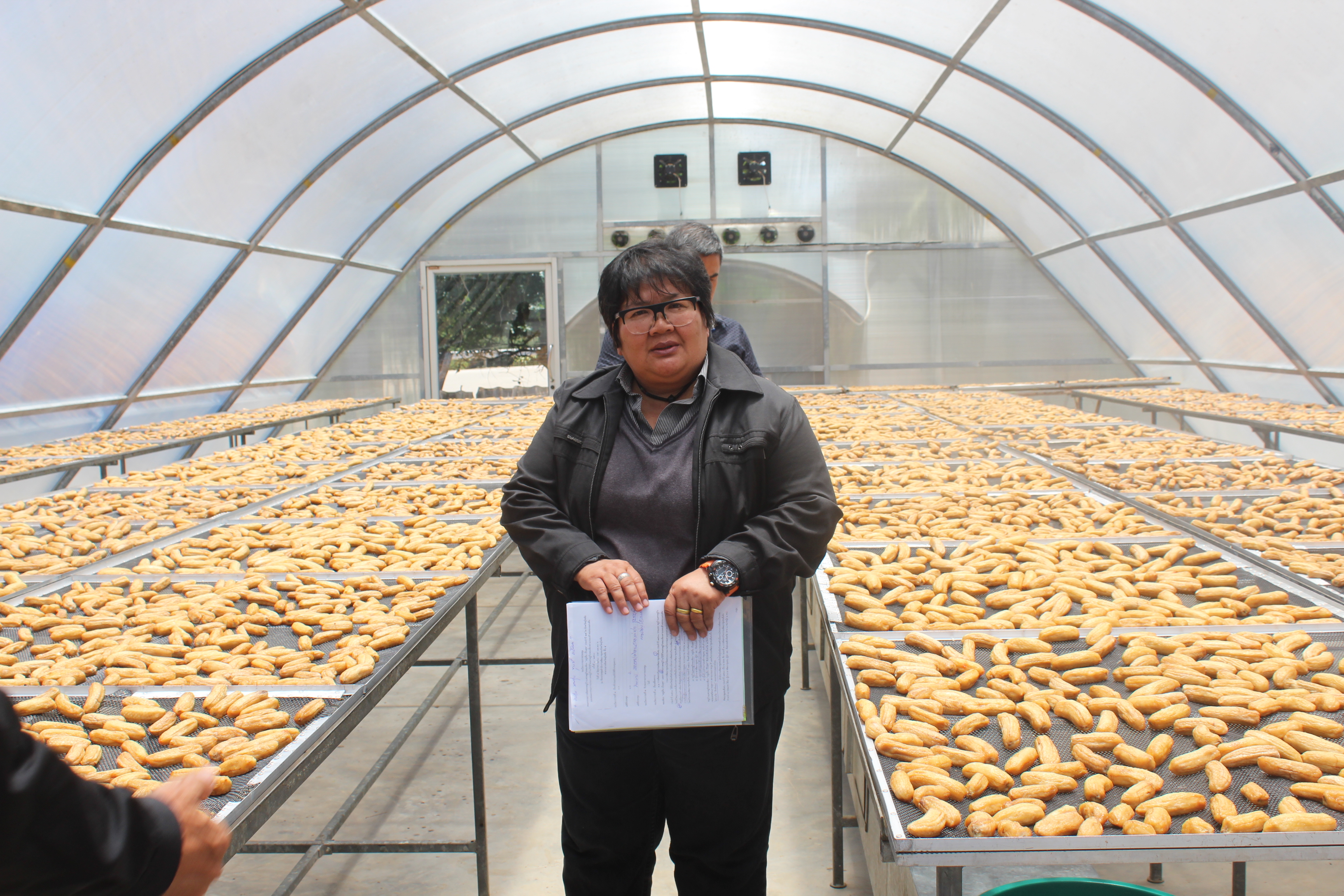 การคัดสรรกิจกรรมหมู่บ้านเศรษฐกิจพอเพียง “อยู่เย็น เป็นสุข” ดีเด่นระดับจังหวัด ประจำปี 2560 อ.กงไกรลาศ