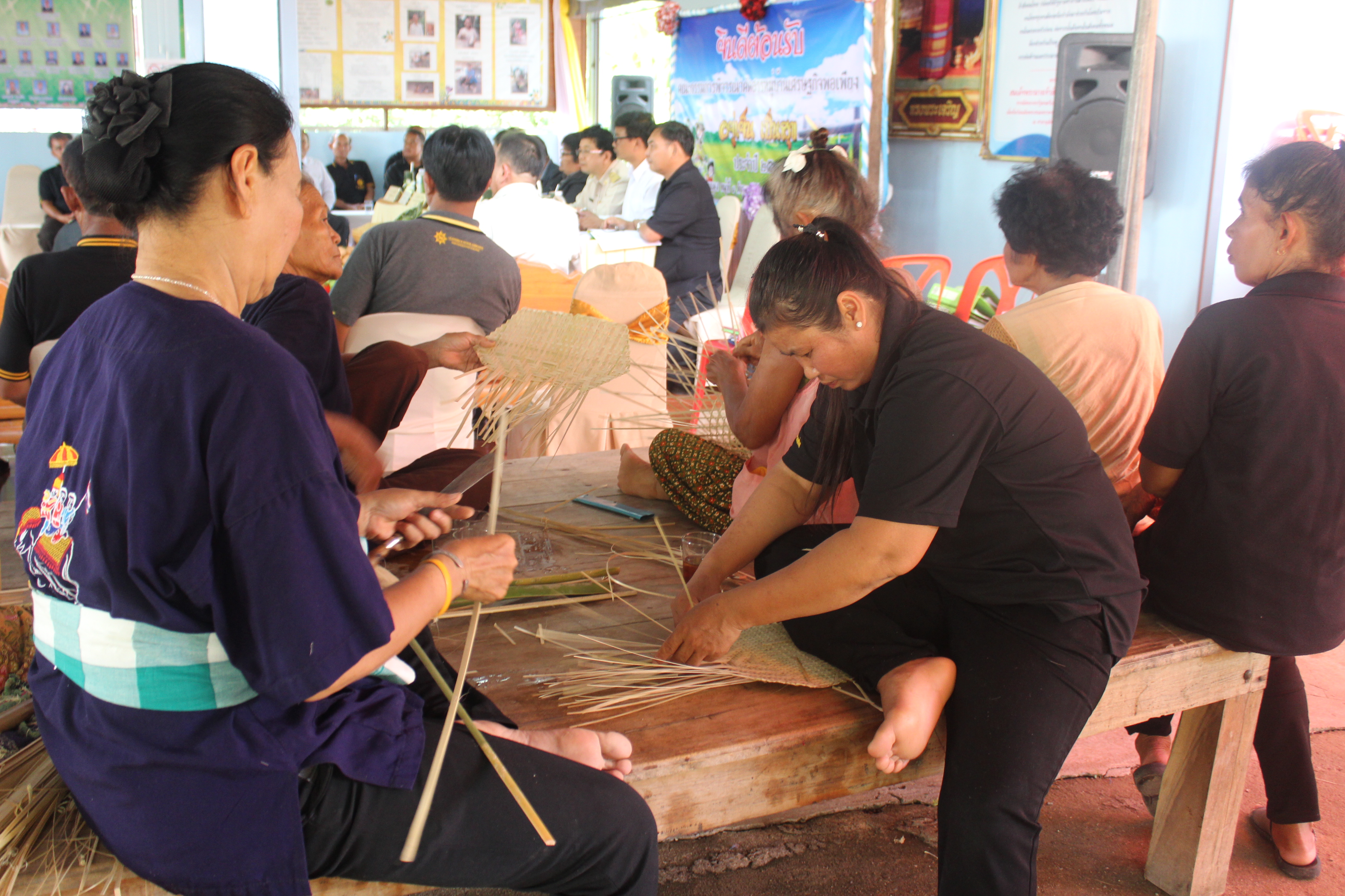 การคัดสรรกิจกรรมหมู่บ้านเศรษฐกิจพอเพียง “อยู่เย็น เป็นสุข” ดีเด่นระดับจังหวัด ประจำปี 2560 อ.คีรีมาศ