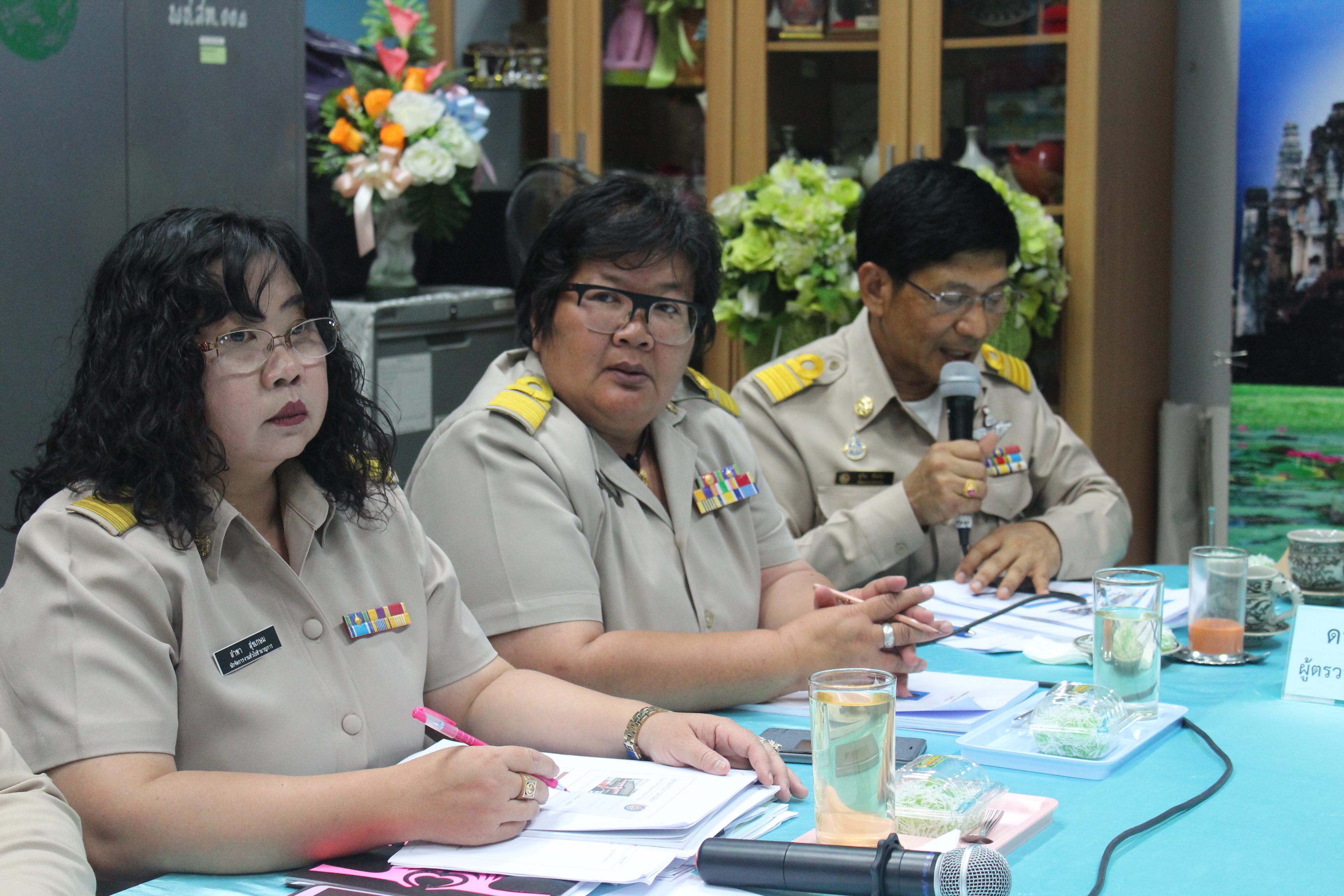 การคัดเลือกข้าราชการและลูกจ้างประจำดีเด่นและนักประชาสัมพันธ์ดีเด่น กรมการพัฒนาชุมชน ประจำปี 2560 จังหวัดสุโขทัย