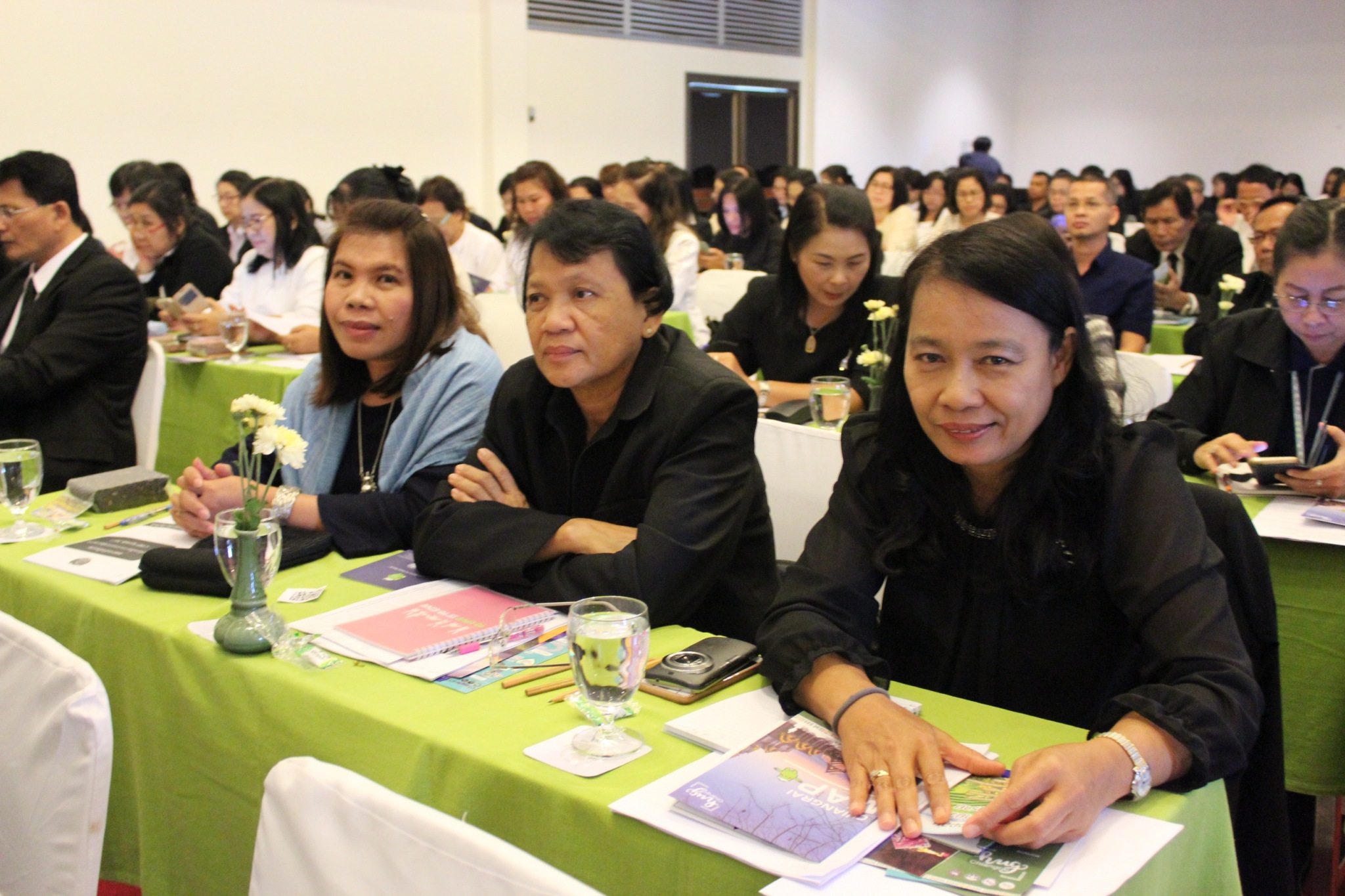 การประชุมเชิงปฏิบัติการตรวจติดตามผลการดำเนินงานของหน่วยรับตรวจ รายไตรมาส ครั้งที่ 2/2560 เขตฯ 15,16,17