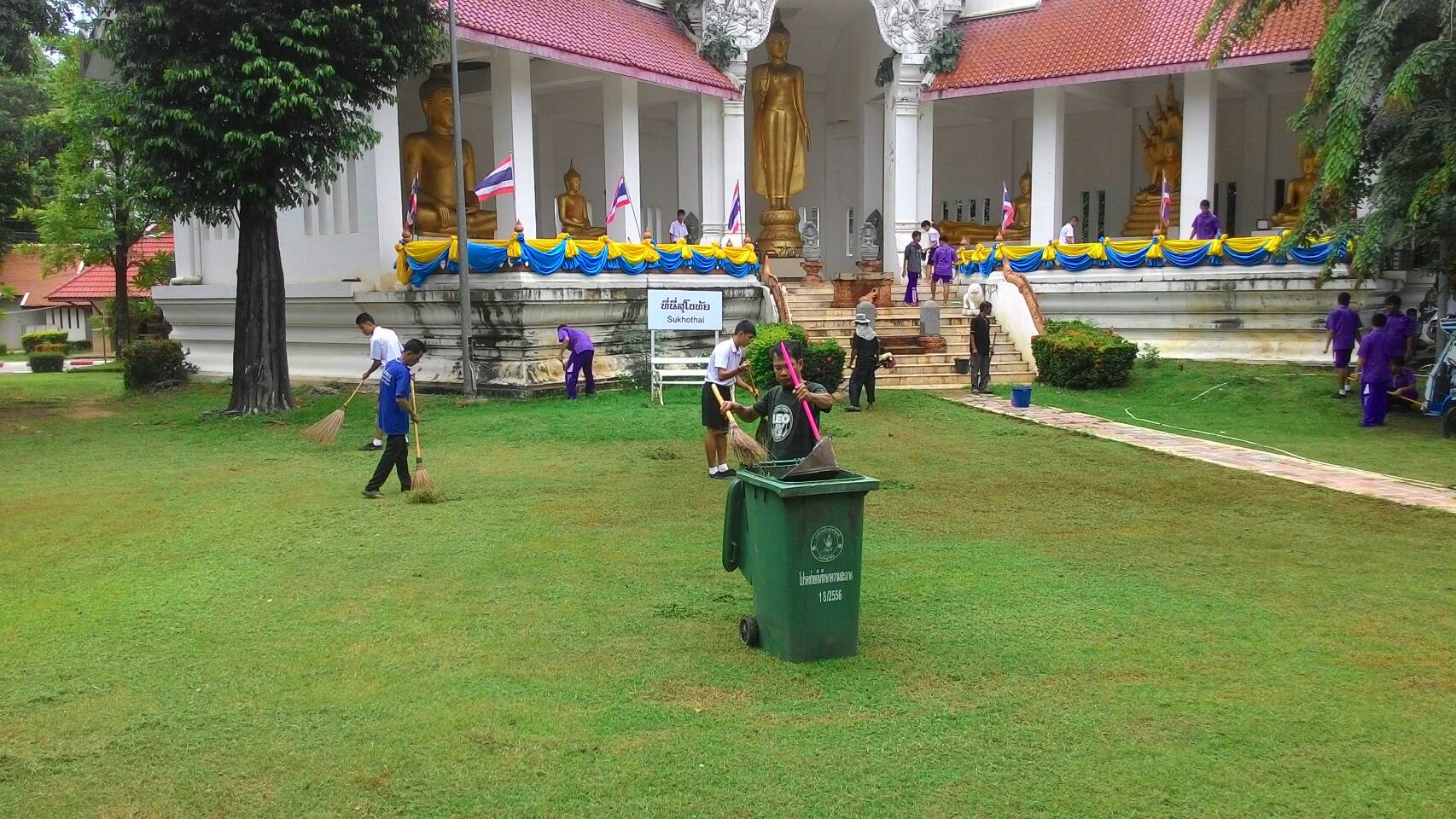 การพัฒนาปรับภูมิทัศน์ของศาลพระแม่ย่า อาคารเก้าพระพุทธสุดแผ่นดิน เพื่อเตรียมจัดทำพิธีหล่อเทียนจำนำพรรษา เนื่องในวันเข้าพรรษา