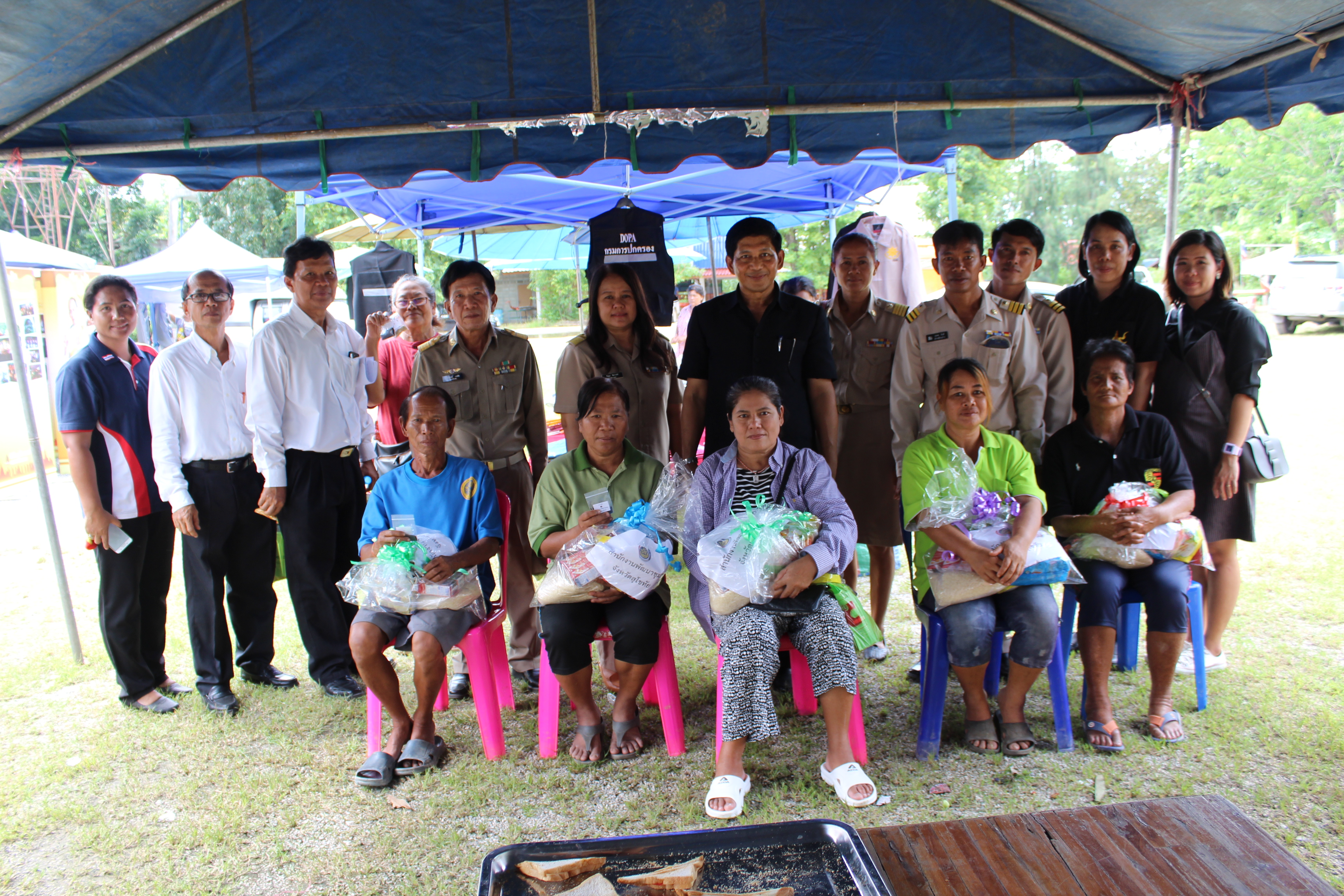 จังหวัดเคลื่อนที่ “หน่วยบำบัดทุกข์ บำรุงสุข สร้างรอยยิ้มให้ประชาชน” ณ วัดศรีมหาโพธิ์ หมู่ที่ 1 ตำบลบ้านหลุม อำเภอเมืองสุโขทัย จังหวัดสุโขทั