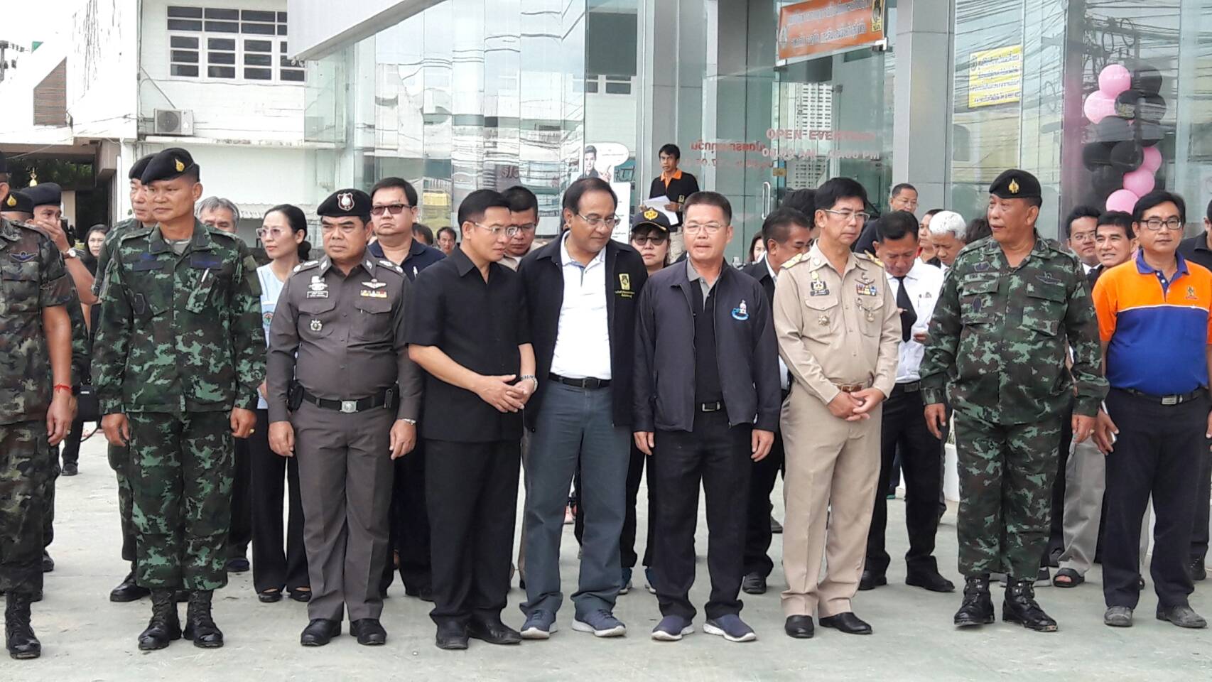 แม่ทัพภาคที่ 3 ลงพื้นที่จังหวัดสุโขทัย ติดตามสถานการณ์ปัญหาน้ำในลุ่มน้ำยม