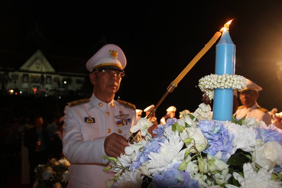ร่วมพิธีถวายเครื่องราชสักการะ และพิธีจุดเทียนถวายพระพรชัยมงคล เนื่องในวันเฉลิมพระชนมพรรษา สมเด็จพระนางเจ้าสิริกิติ์ พระบรมราชินีนาถ ในรัชกาลที่ 9