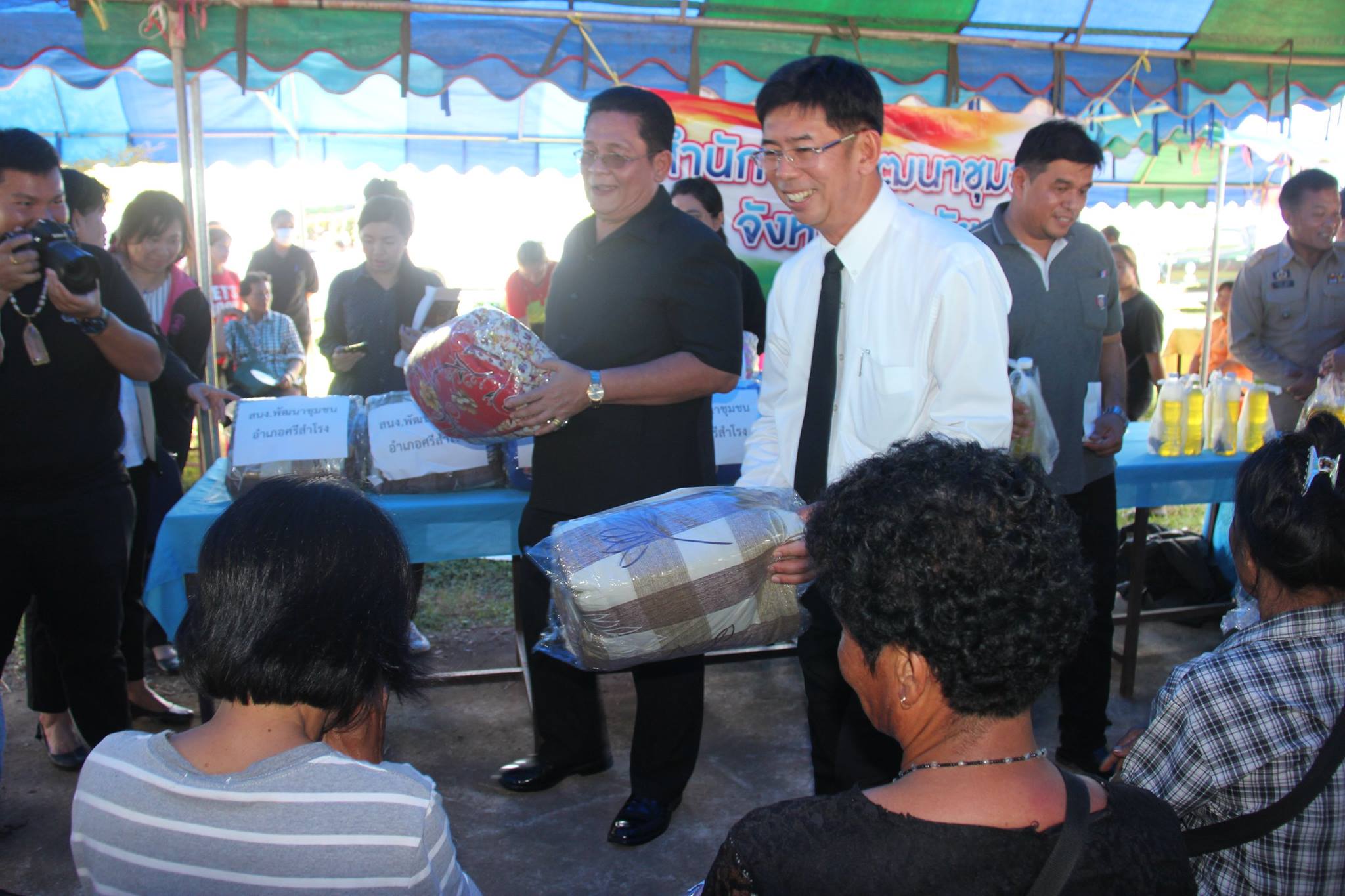 โครงการจังหวัดเคลื่อนที่ “หน่วยบำบัดทุกข์ บำรุงสุข สร้างรอยยิ้มให้ประชาชน” อำเภอศรีสำโรง จังหวัดสุโขทัย