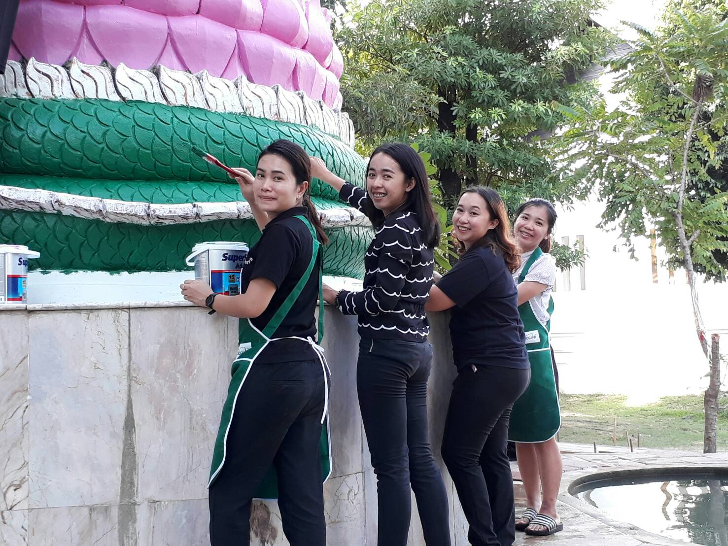 ร่วมกิจกรรมจิตอาสาทำความดี