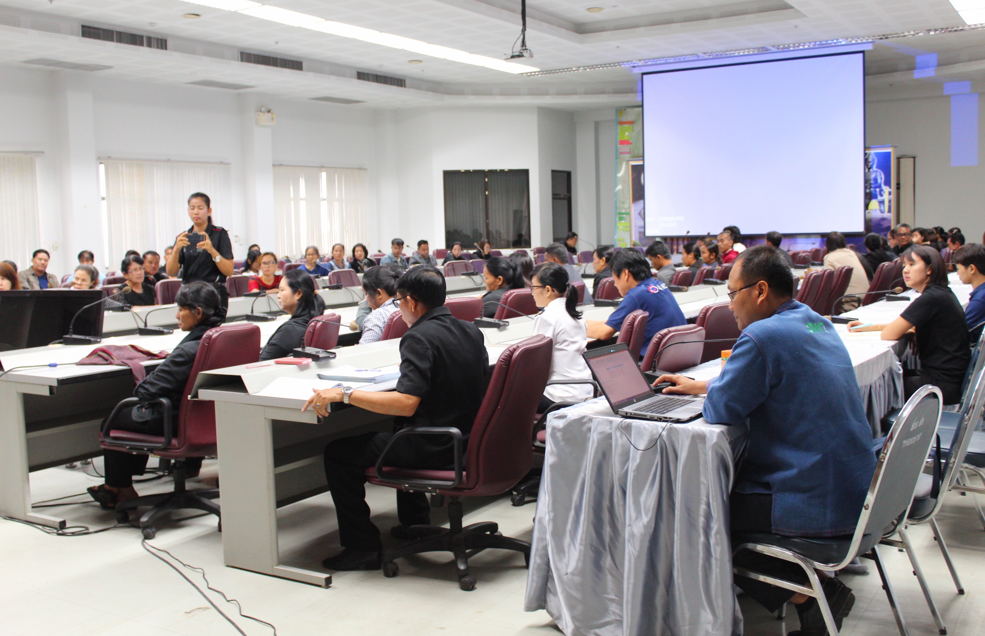 การประชุมเชิงปฏิบัติการ 8 กลุ่มเป้าหมายการท่องเที่ยวโดยชุมชน ตามนโยบายสานพลังประชารัฐในการพัฒนาเศรษฐกิจฐานรากและประชารัฐของจังหวัดสุโขทัย