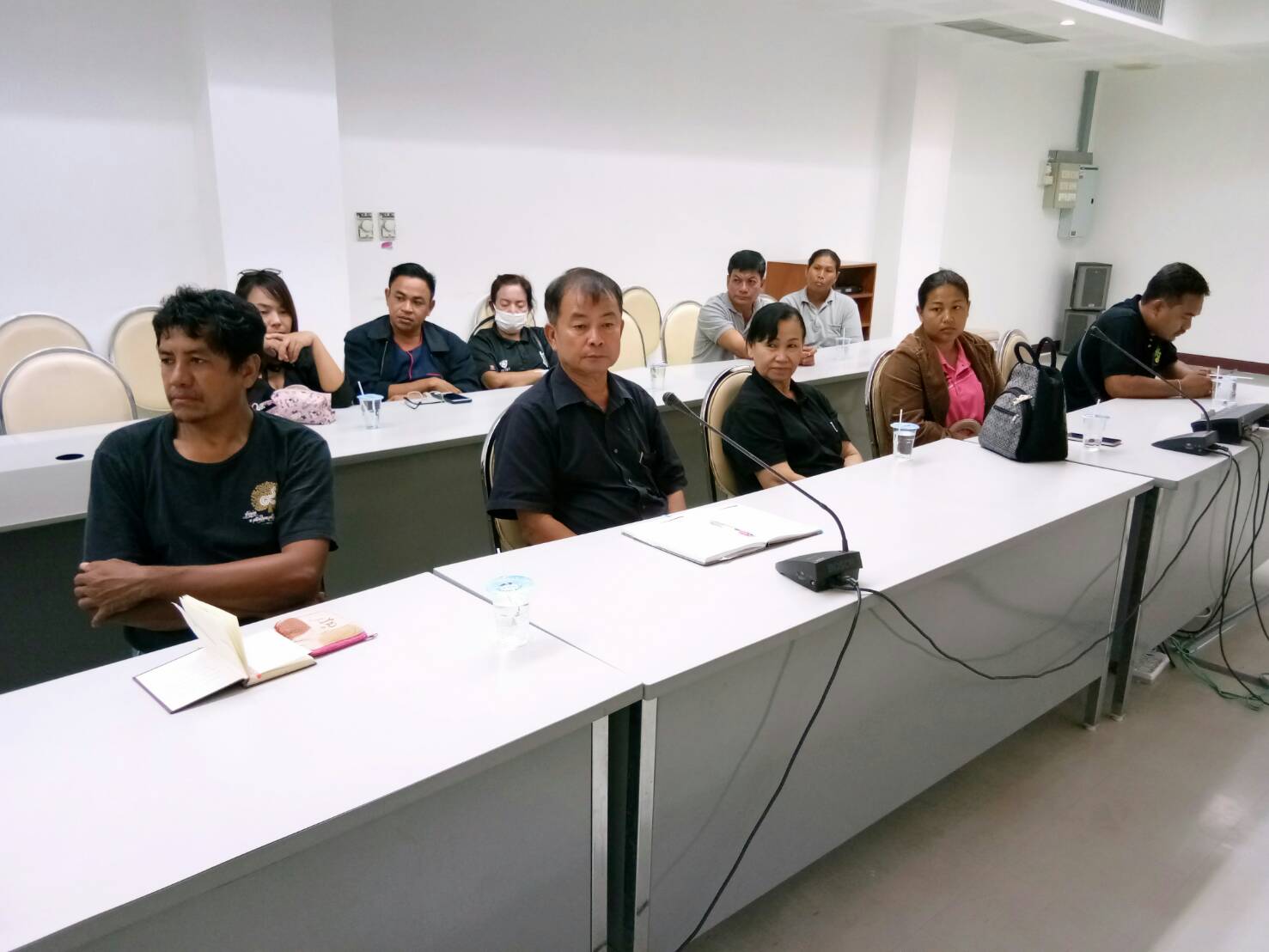 การประชุมชี้แจงผู้ผลิต ผู้ประกอบการ OTOP ตามโครงการเพิ่มศักยภาพการค้าและการลงทุนกลุ่มจังหวัดภาคเหนือตอนล่าง 1 กิจกรรม OTOP MASTER PIECE กลุ่มจังหวัดภาคเหนือตอนล่าง 1