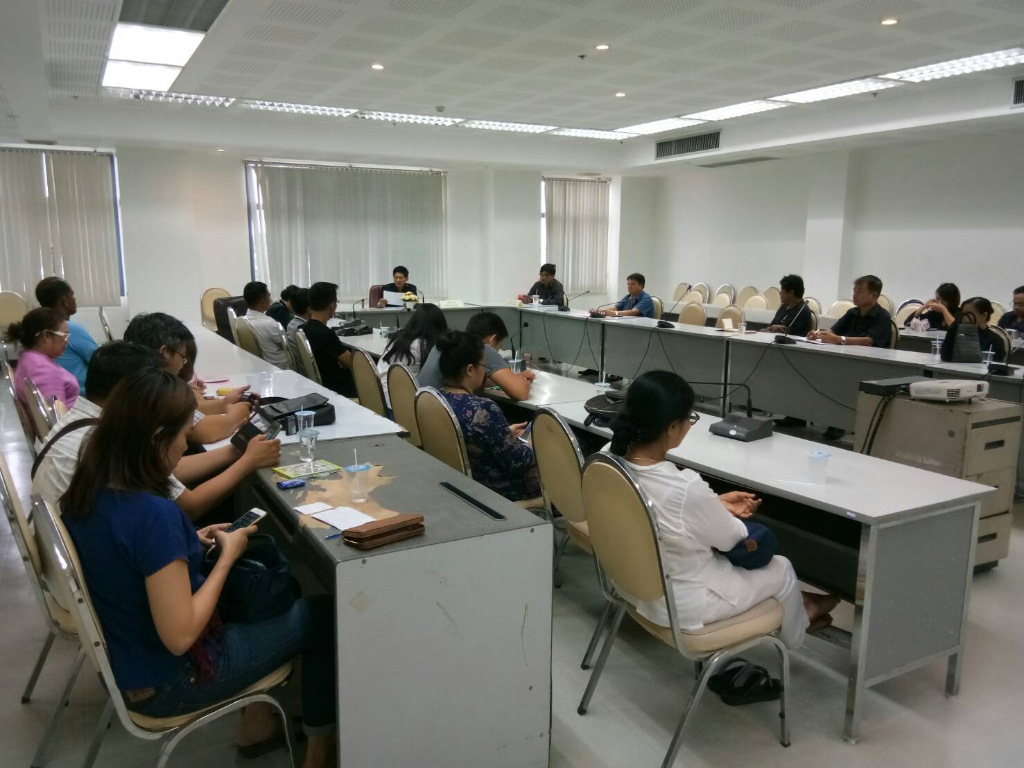 การประชุมชี้แจงผู้ผลิต ผู้ประกอบการ OTOP ตามโครงการเพิ่มศักยภาพการค้าและการลงทุนกลุ่มจังหวัดภาคเหนือตอนล่าง 1 กิจกรรม OTOP MASTER PIECE กลุ่มจังหวัดภาคเหนือตอนล่าง 1