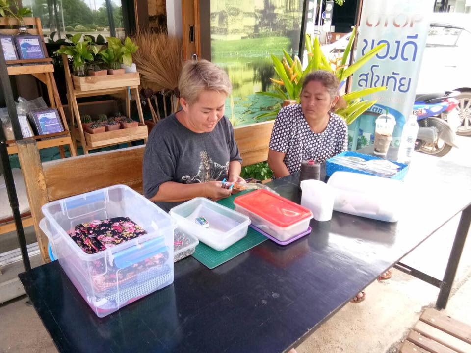 เก๋ไก๋ สไตล์สุโขทัย ” D.I.Y. : ลงมือทำ นำกลับบ้าน”