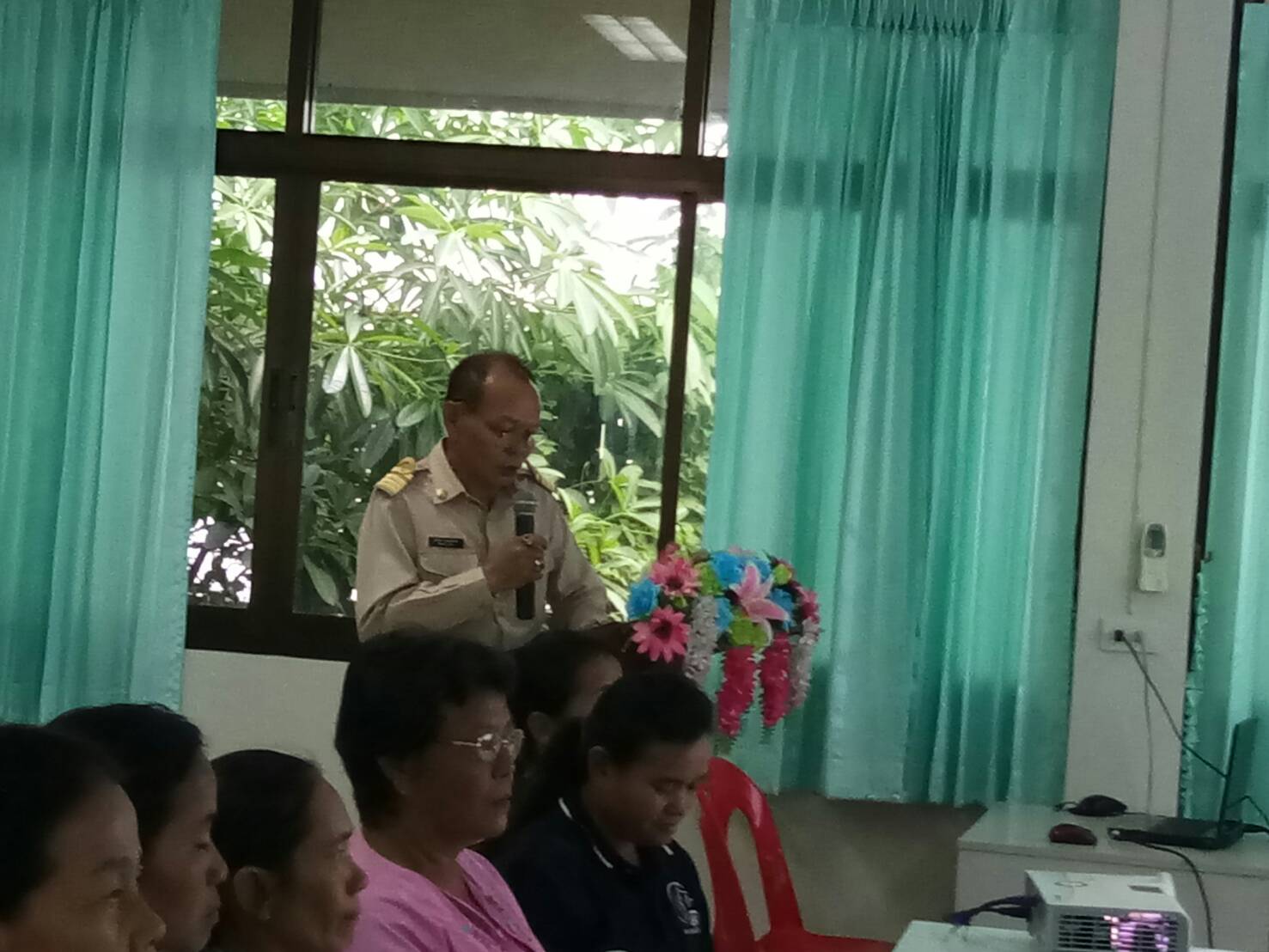 “กิจกรรมสานพลังประชารัฐ ในการขับเคลื่อนการพัฒนาเศรษฐกิจฐานรากและประชารัฐระดับอำเภอ” สร้างความรู้ความเข้าใจร่วมกัน