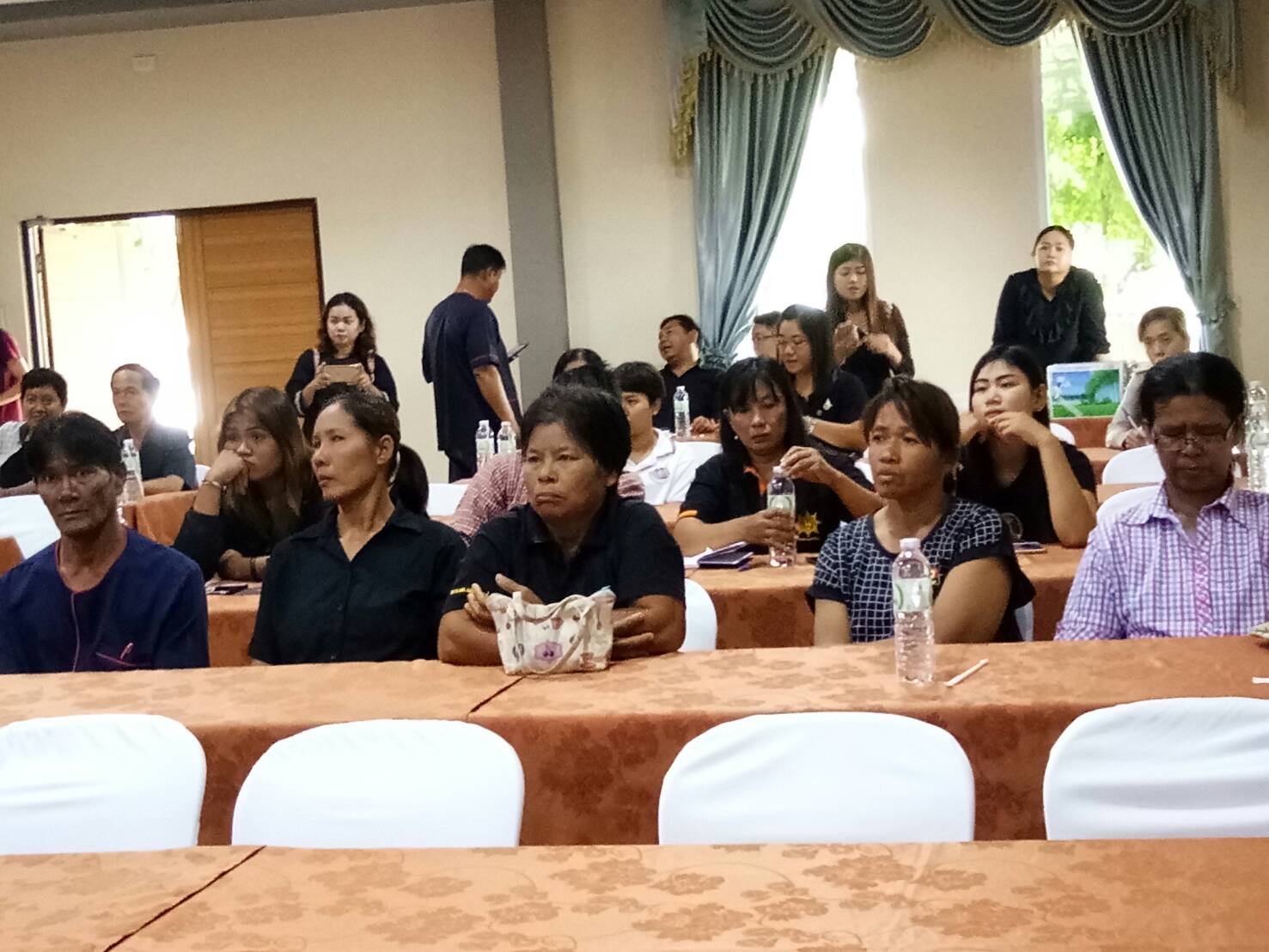 “กิจกรรมสานพลังประชารัฐ ในการขับเคลื่อนการพัฒนาเศรษฐกิจฐานรากและประชารัฐระดับอำเภอ”