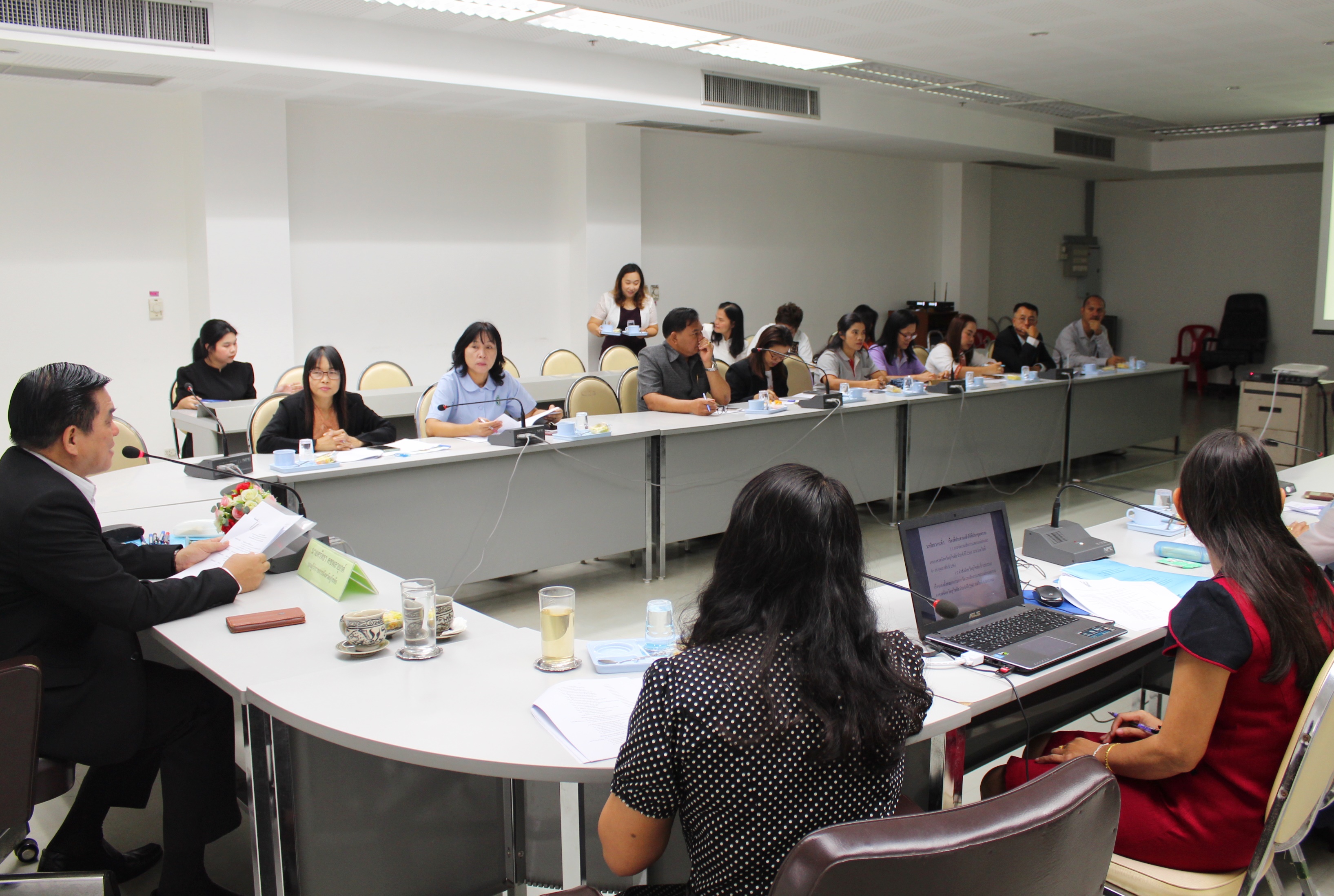 การประชุมคณะกรรมการฝ่ายสตรีสุโขทัย รวมใจสักการะพระแม่ย่า