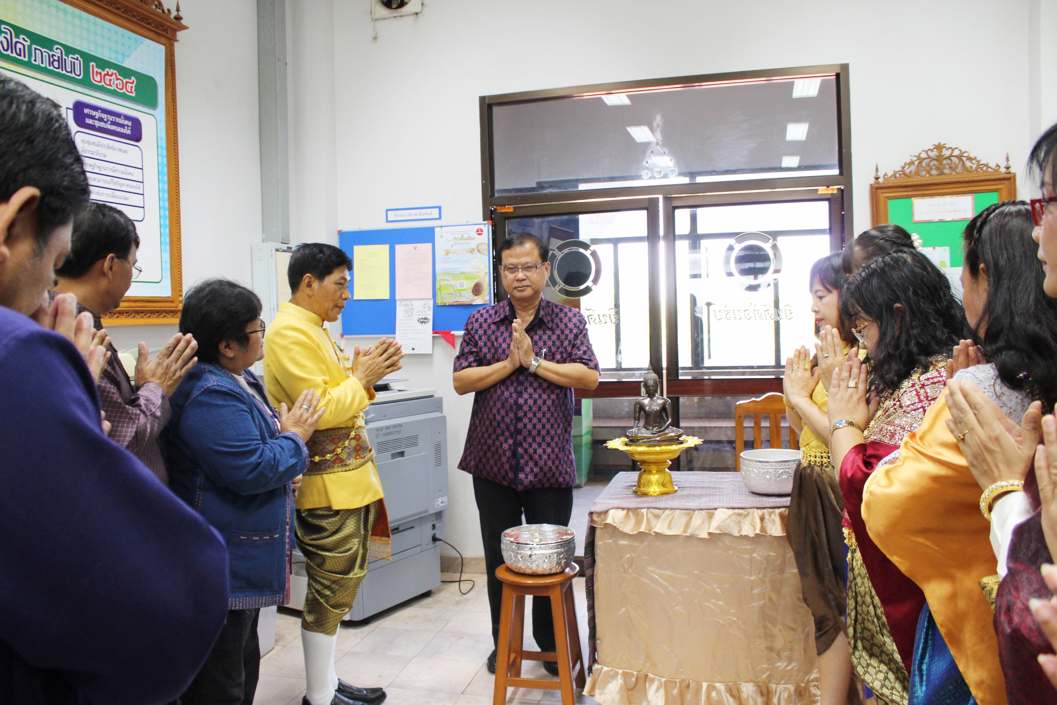 ดร.ไพศาล สุขปัญญา  ผู้ตรวจราชการกรมการพัฒนาชุมชน เขตตรวจราชการที่ 17และ 18 เป็นประธานการประชุมให้คำปรึกษาหารือแนวทางการขับเคลื่อนโครงการ และกิจกรรมต่างๆ เช่น โครงการท่องเที่ยวชุมชนท่องที่ยว OTOP นวัตวิถีของจังหวัดสุโขทัย