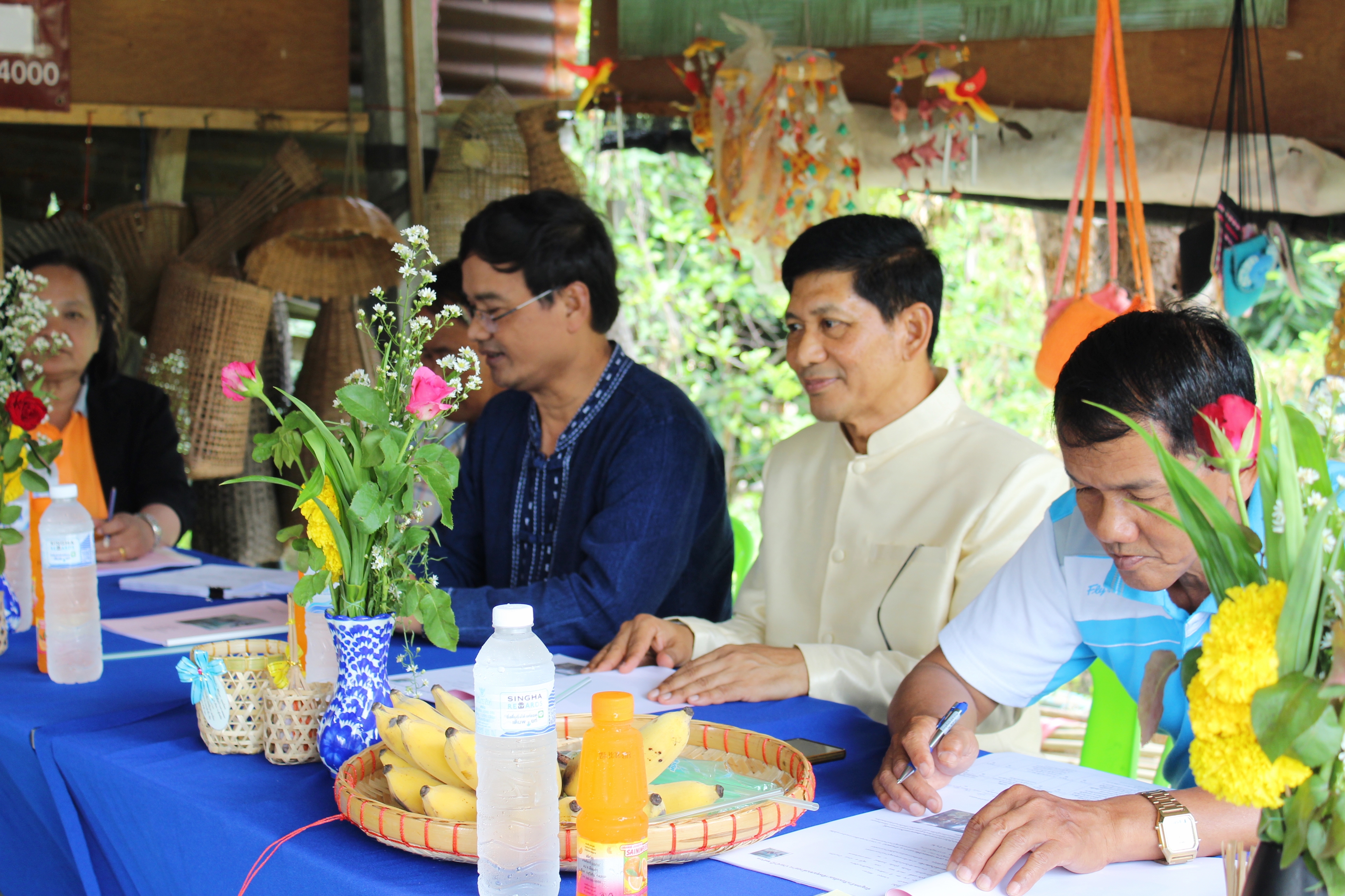 วันที่ 24 พฤษภาคม 2561 เวลา 09.30 น. นายสุวิน พึ่งเงิน พัฒนาการจังหวัดสุโขทัย ลงพื้นที่ตรวจเยี่ยมและคัดเลือกร่วมกับคณะกรรมการติดตามสนับสนุนและคัดเลือกครัวเรือนสัมมาชีพชุมชนตัวอย่างระดับจังหวัด ประจำปี 2561